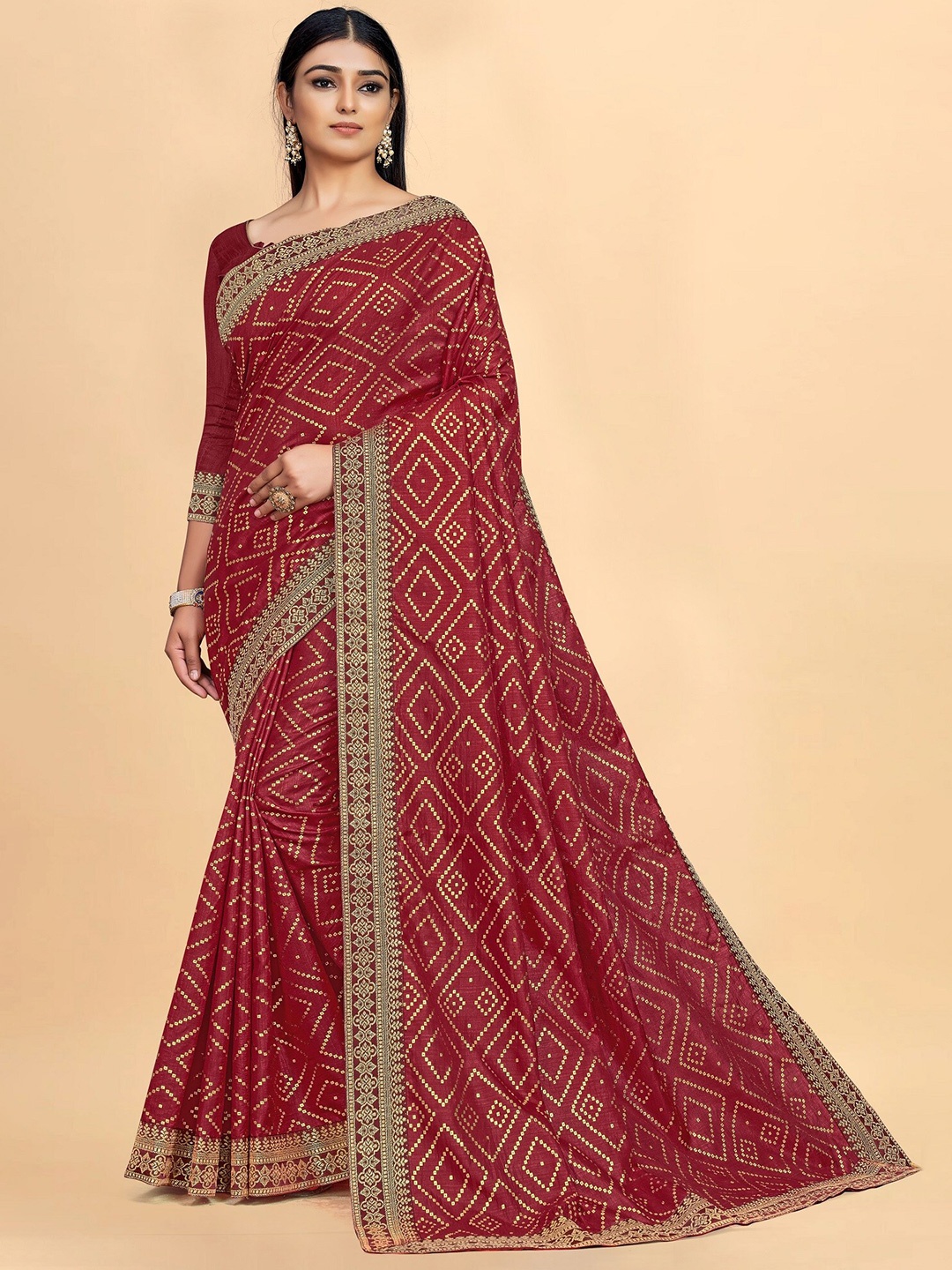 

TEREZA Maroon & Gold-Toned Bandhani Silk Blend Bandhani Saree