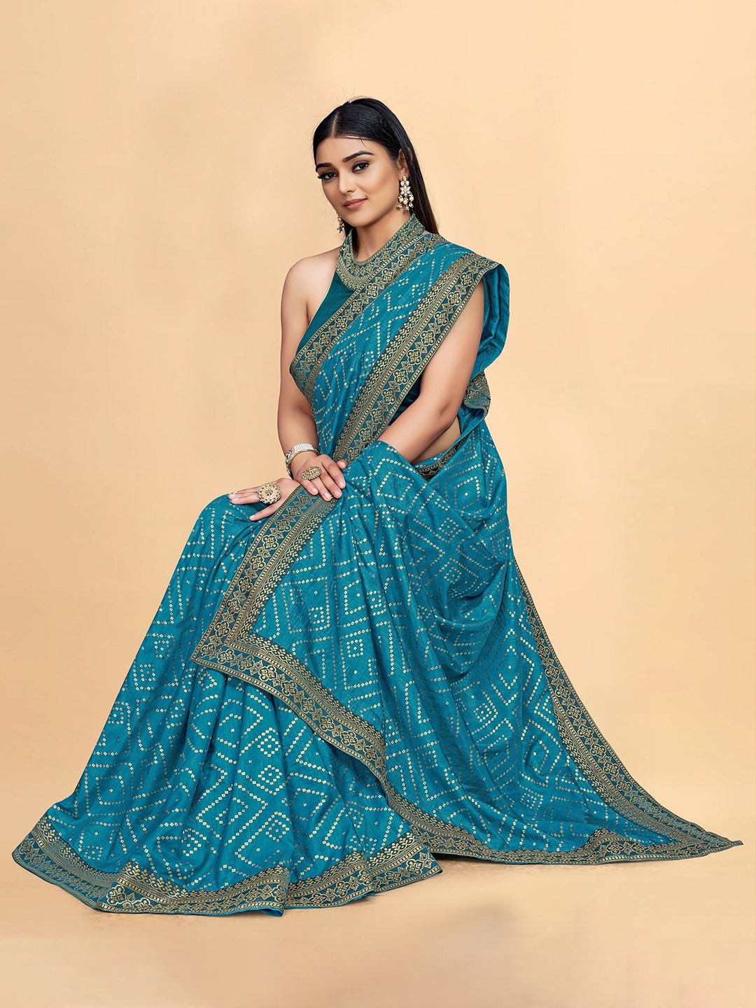 

TEREZA Teal & Gold-Toned Bandhani Silk Blend Bandhani Saree