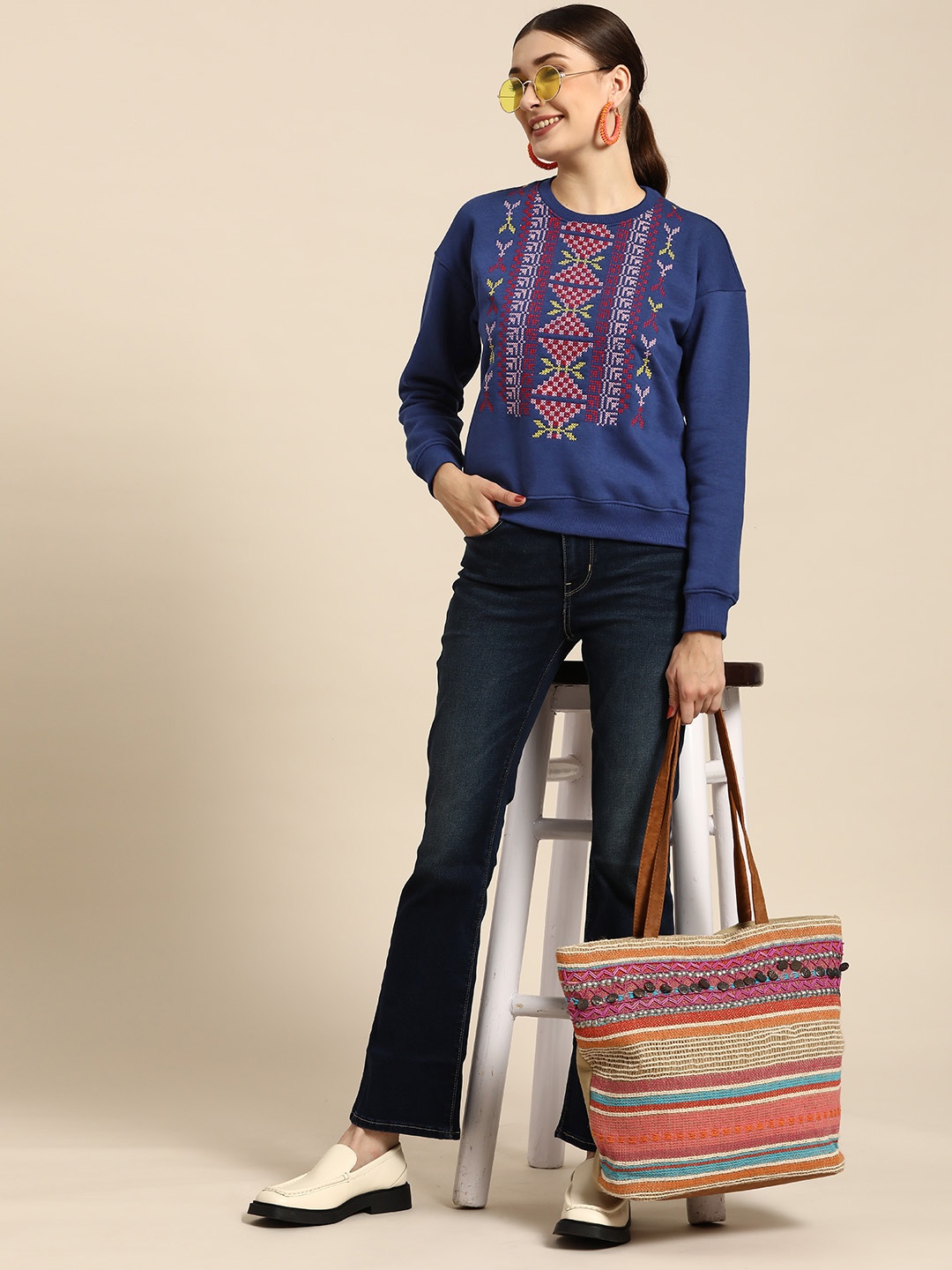 

Sangria Women Blue & Red Geometric Embroidered Sweatshirt