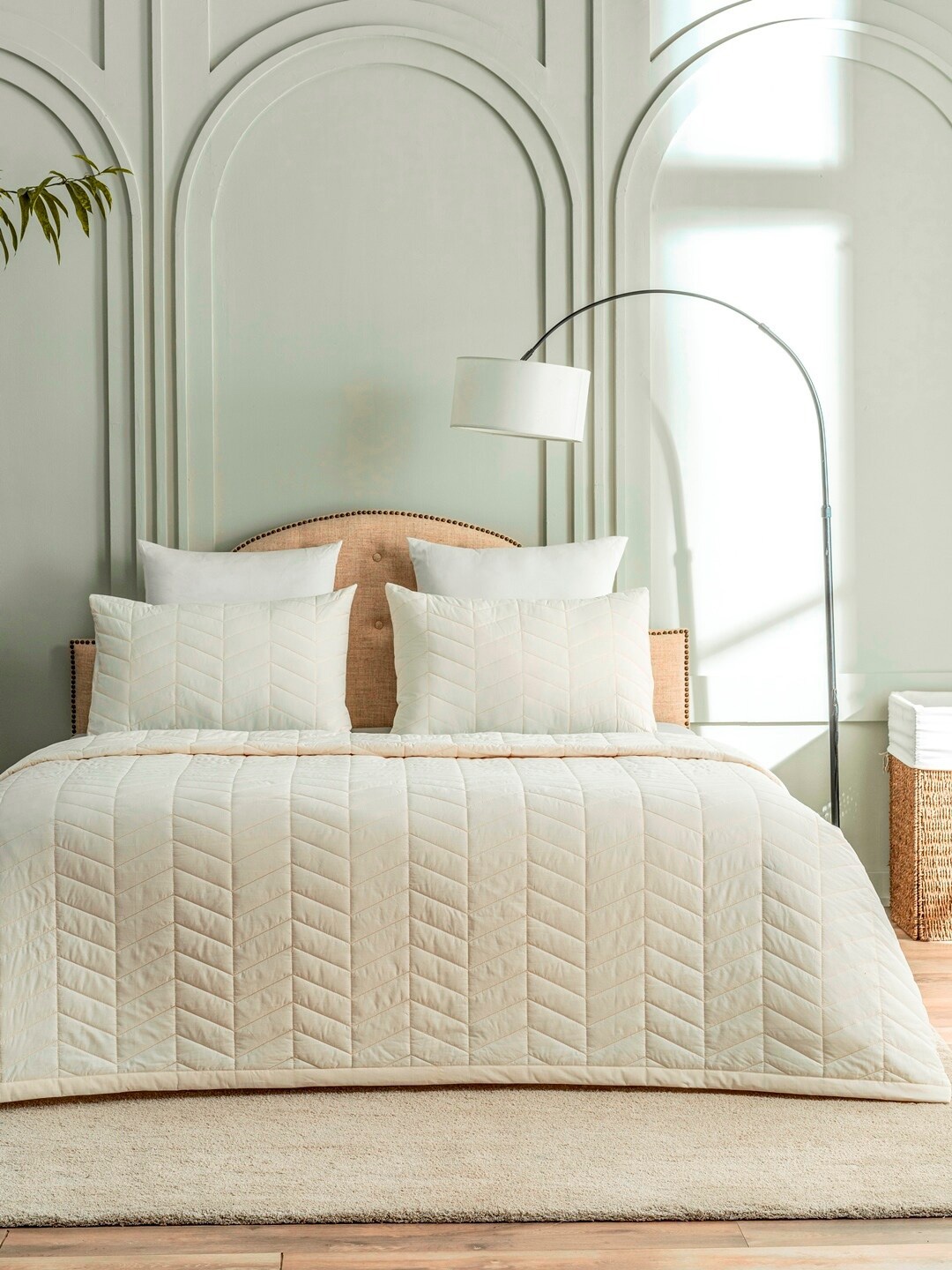 

DDecor Beige Solid 180TC Cotton Single Bedding Set