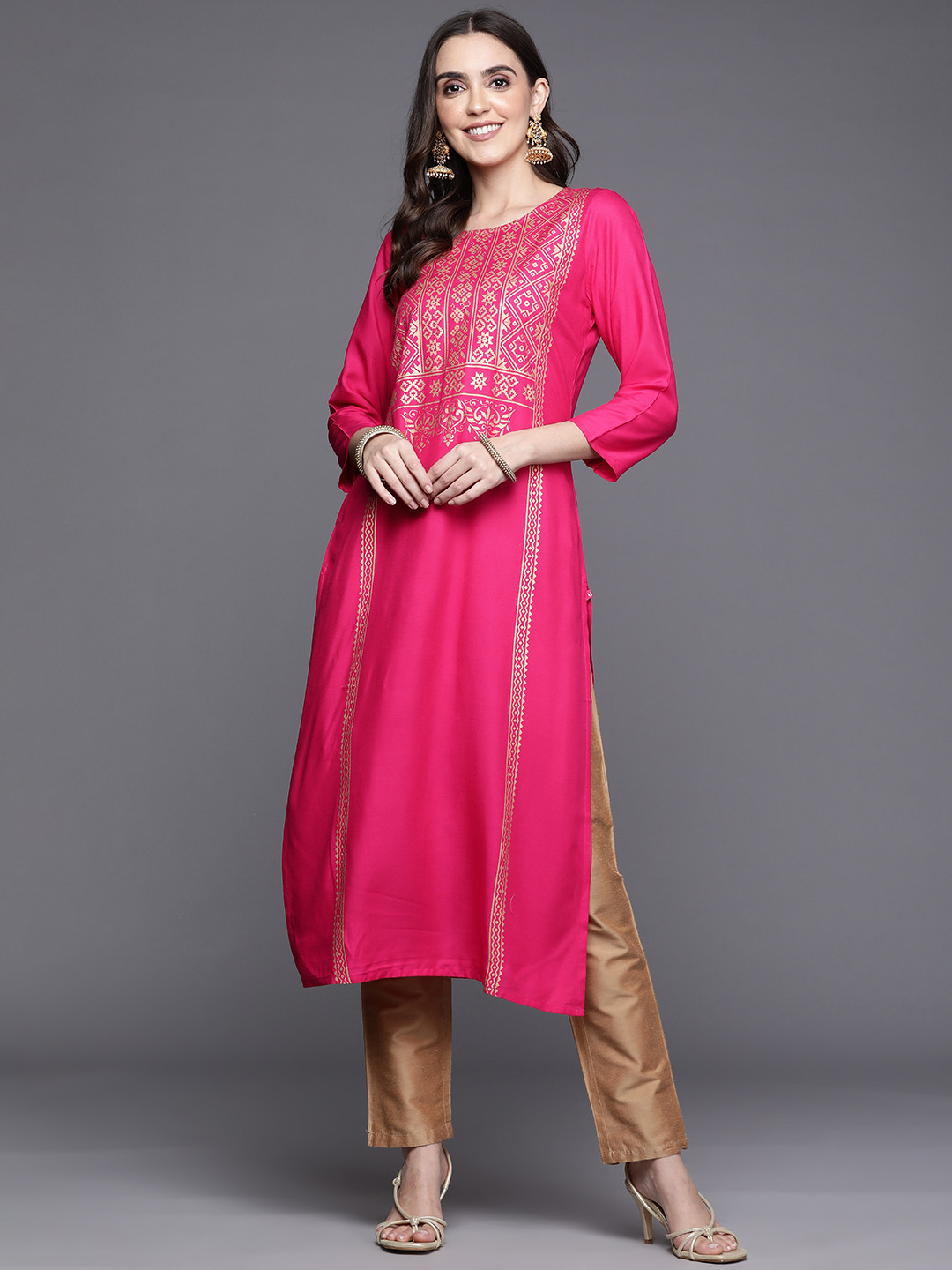 

Varanga Women Pink Ethnic Motifs Printed Kurta