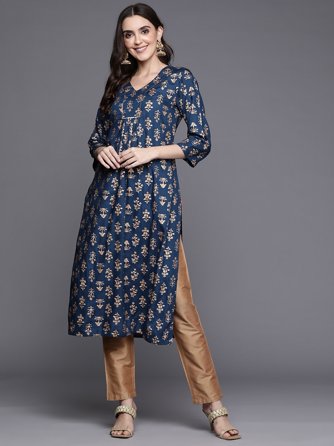 

Varanga Women Navy Blue & Gold-Toned Ethnic Motifs Printed Kurta