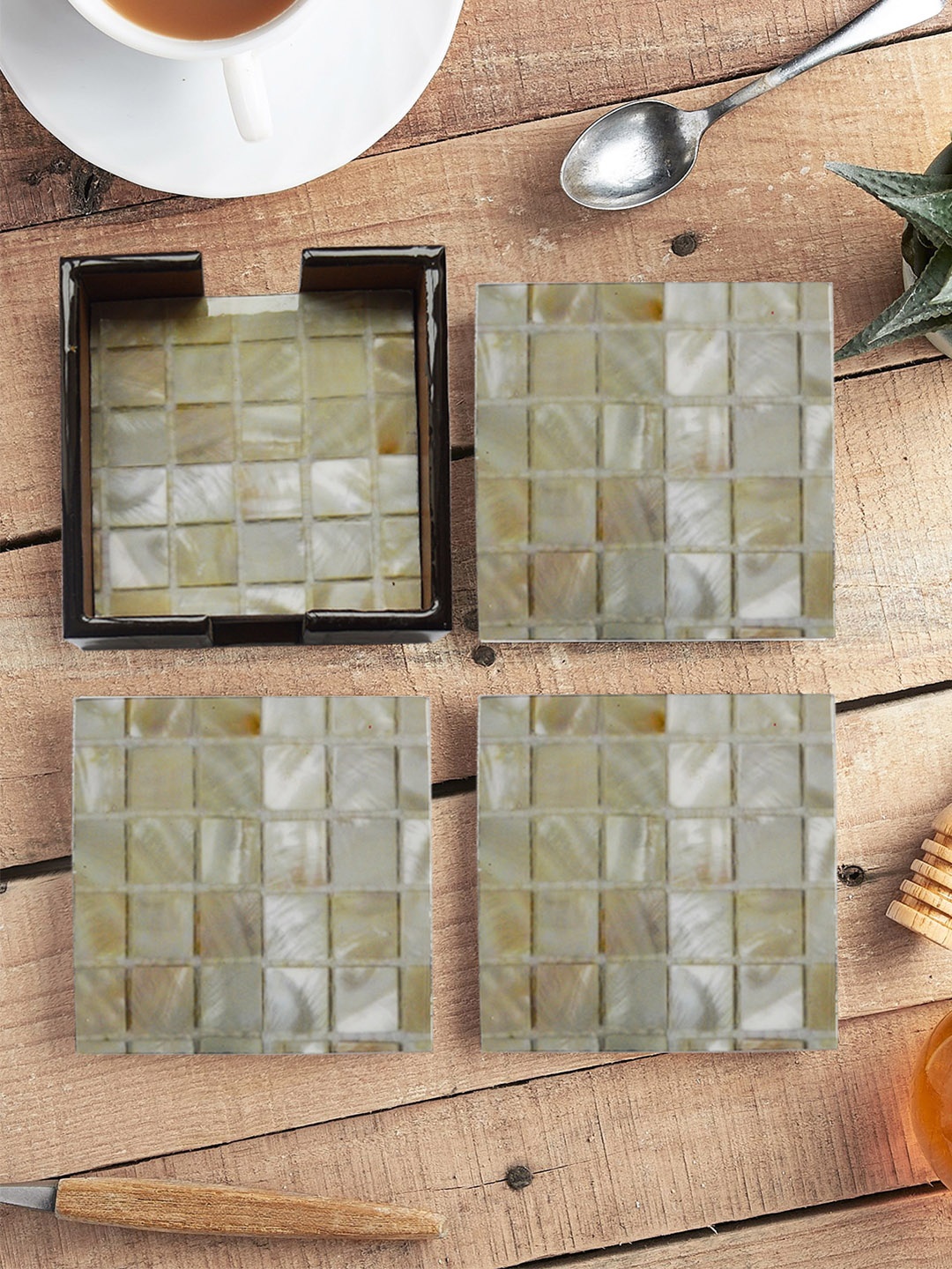 

Tranquil square Set of 6 Wooden Coasters, Green