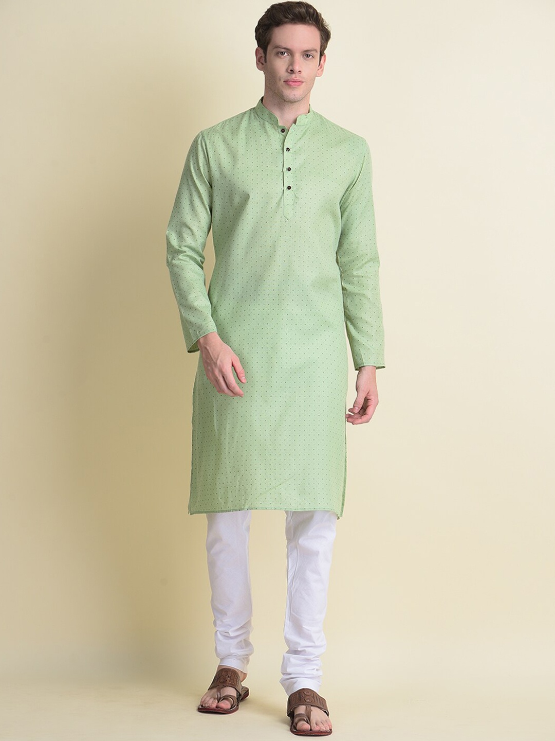 

NAMASKAR Men Green Cotton Printed Kurta