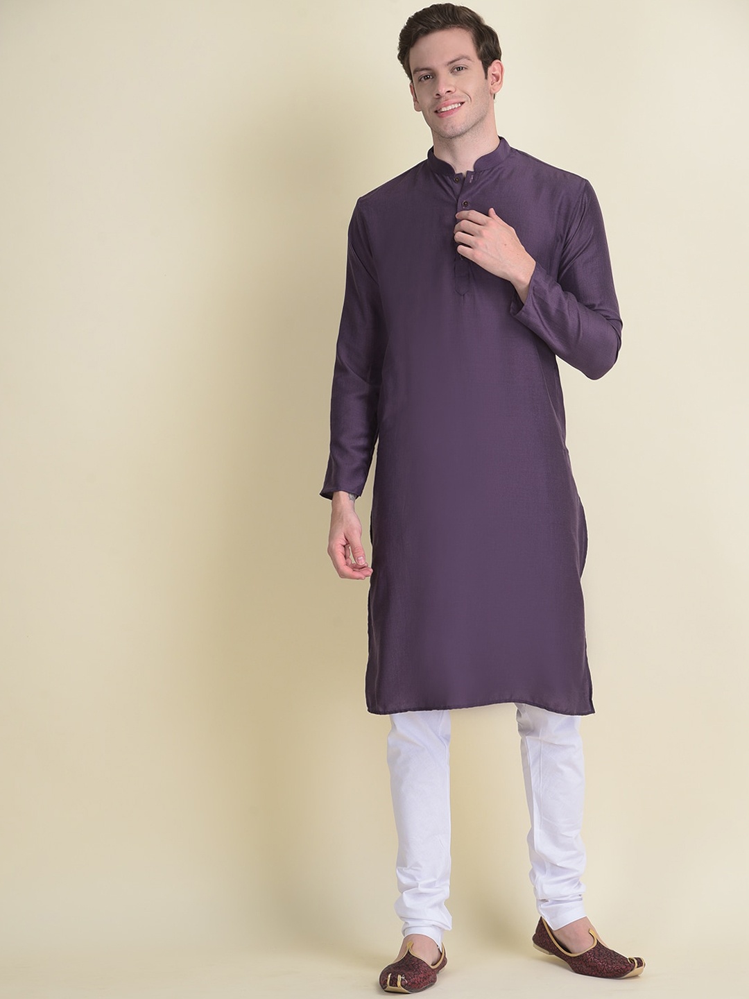 

NAMASKAR Men Purple Thread Work Kurta