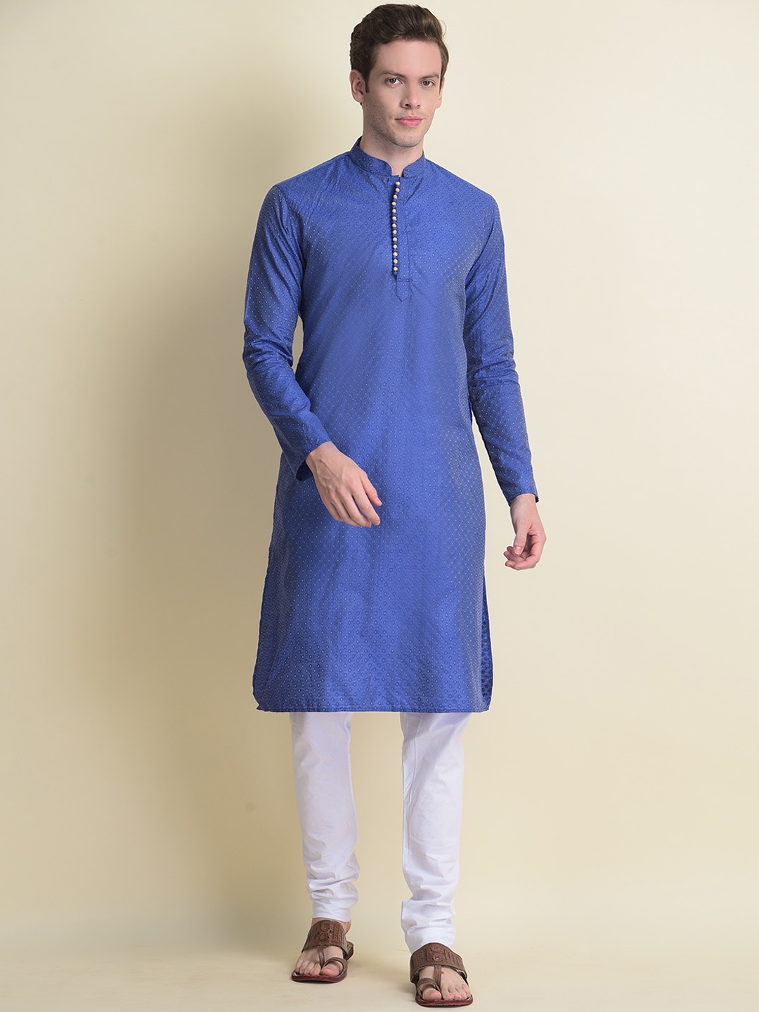 

NAMASKAR Men Blue Cotton Printed Kurta
