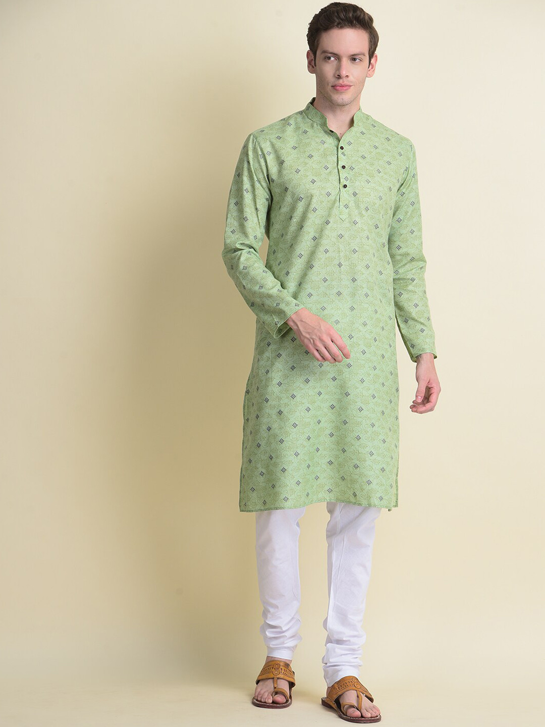 

NAMASKAR Men Green Cotton Printed Kurta