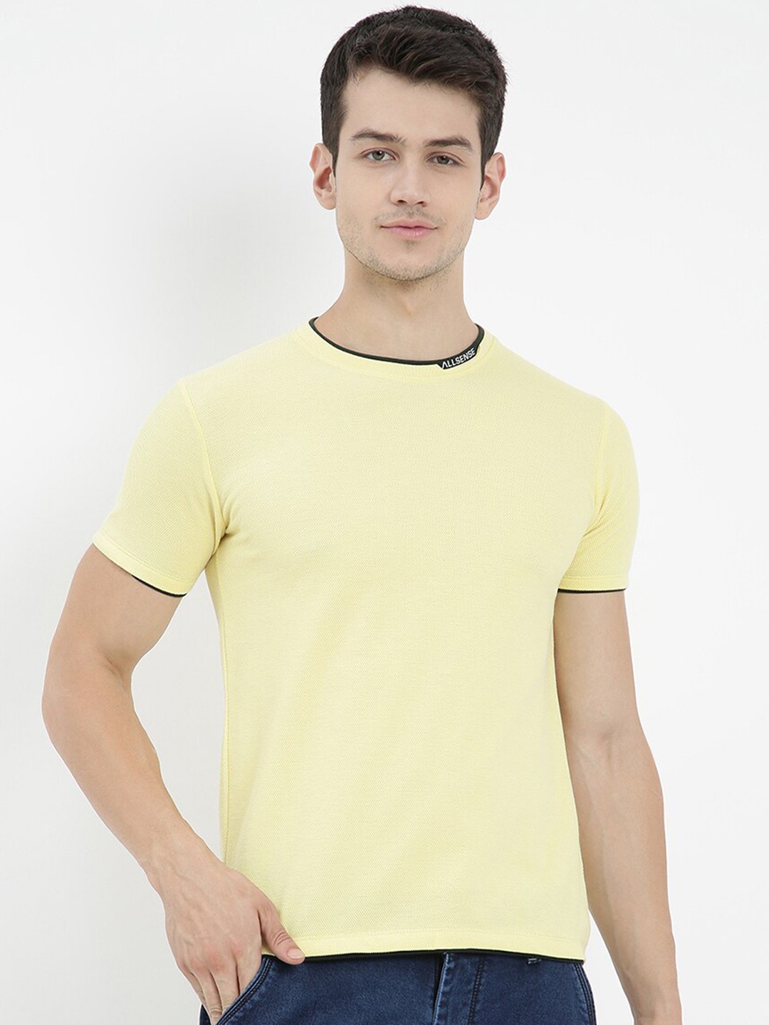

V2 Value & Variety Men Yellow Drop-Shoulder Sleeves T-shirt