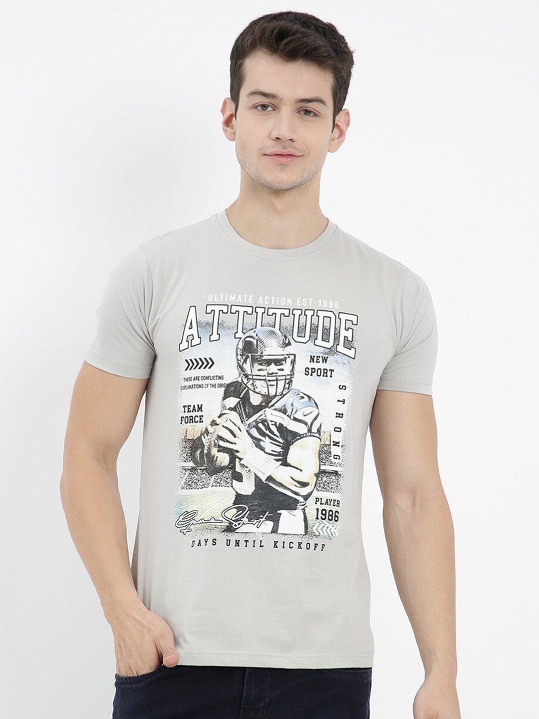 

V2 Value & Variety Men Silver-Toned T-shirt
