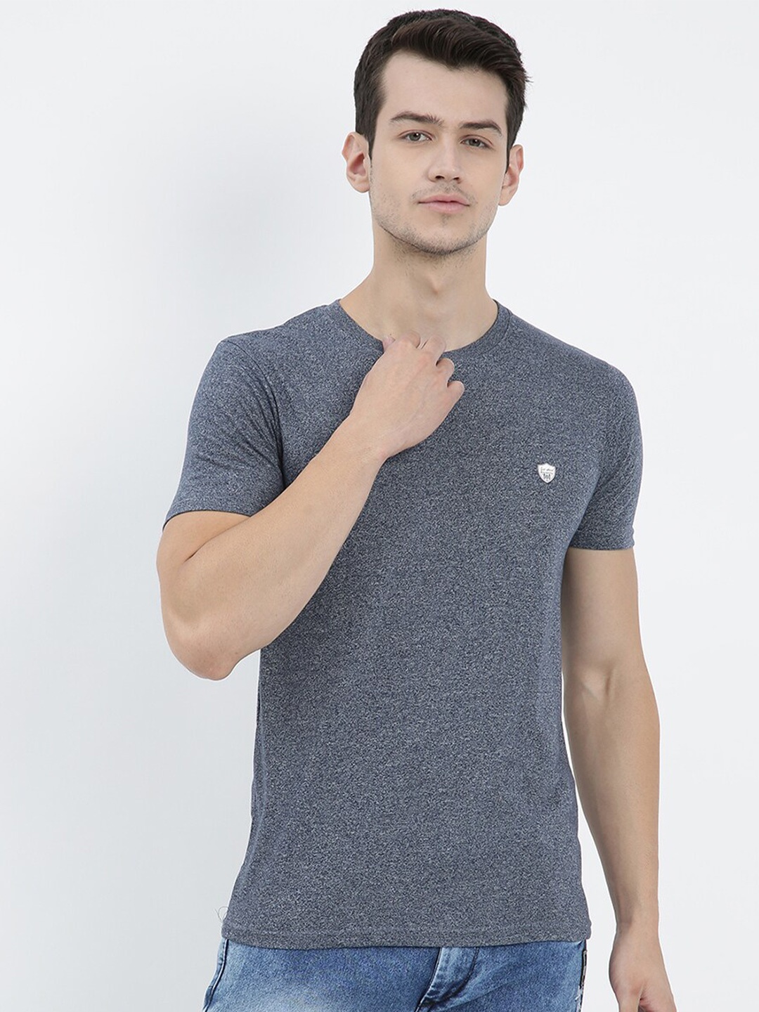 

V2 Value & Variety Men Blue T-shirt