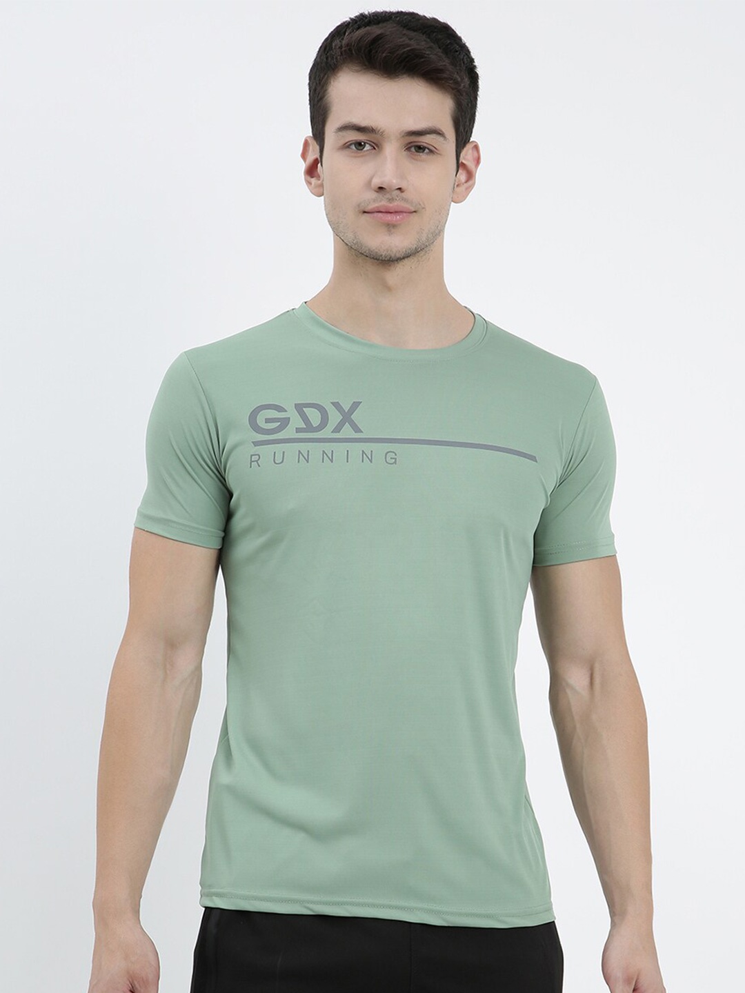 

V2 Value & Variety Men Green Extended Sleeves T-shirt