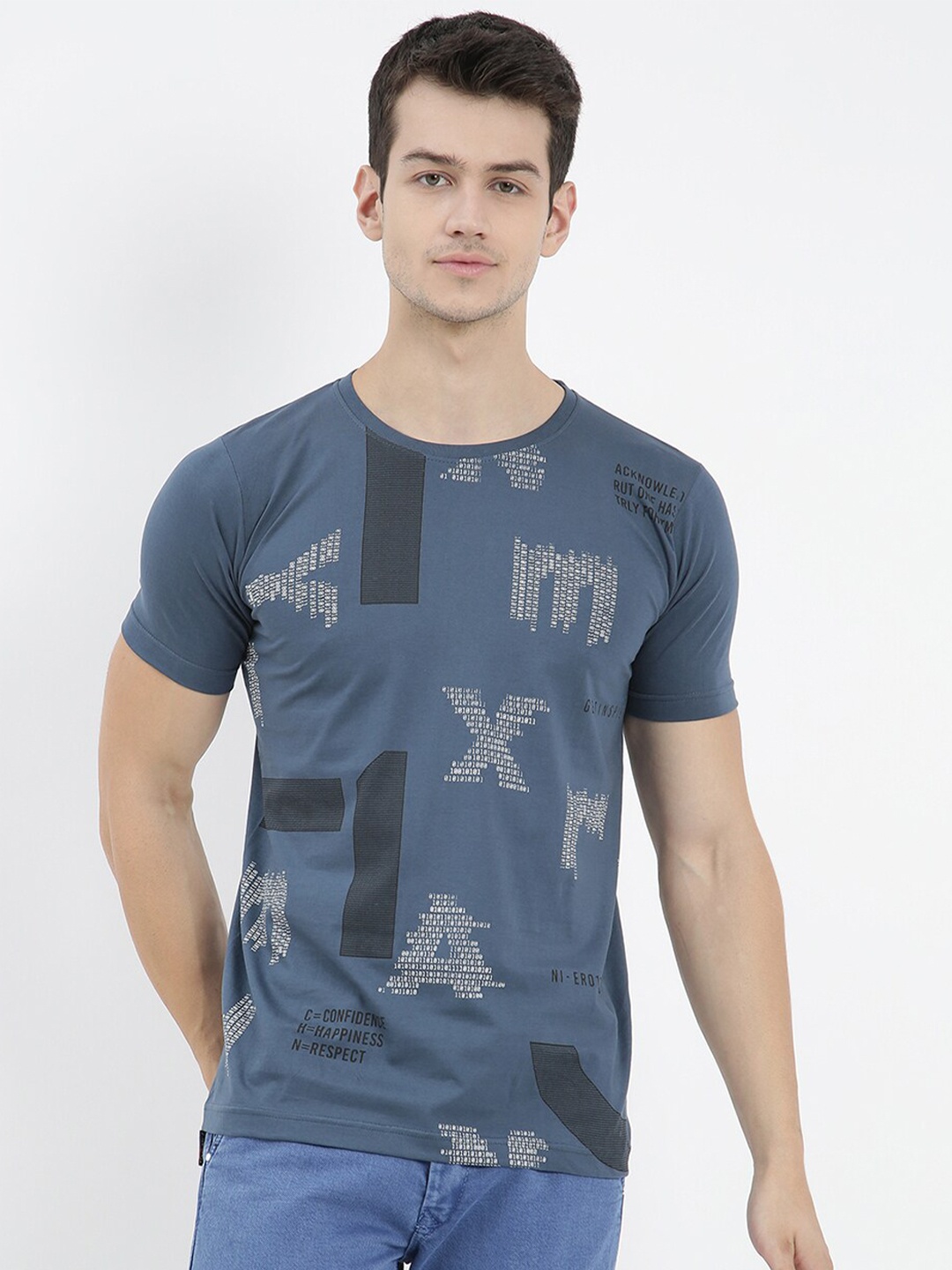 

V2 Value & Variety Men Blue Printed Raw Edge T-shirt