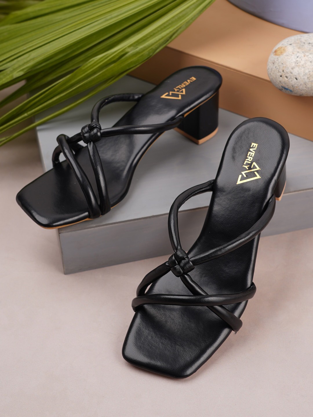 

EVERLY Black Block Heels
