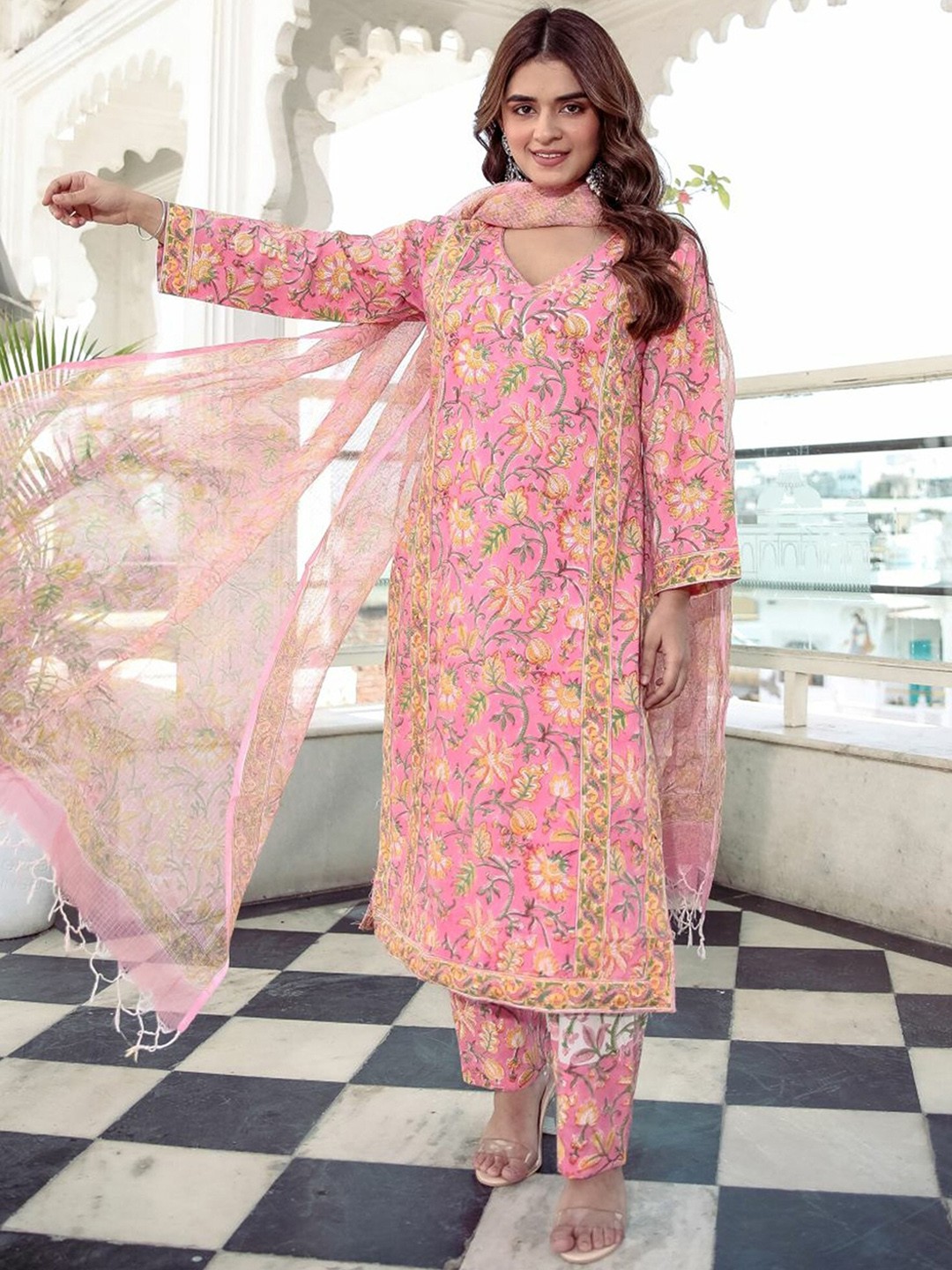 

Lavanya The Label Women Pink Floral Printed Pure Cotton Kurta ,Trousers With Dupatta