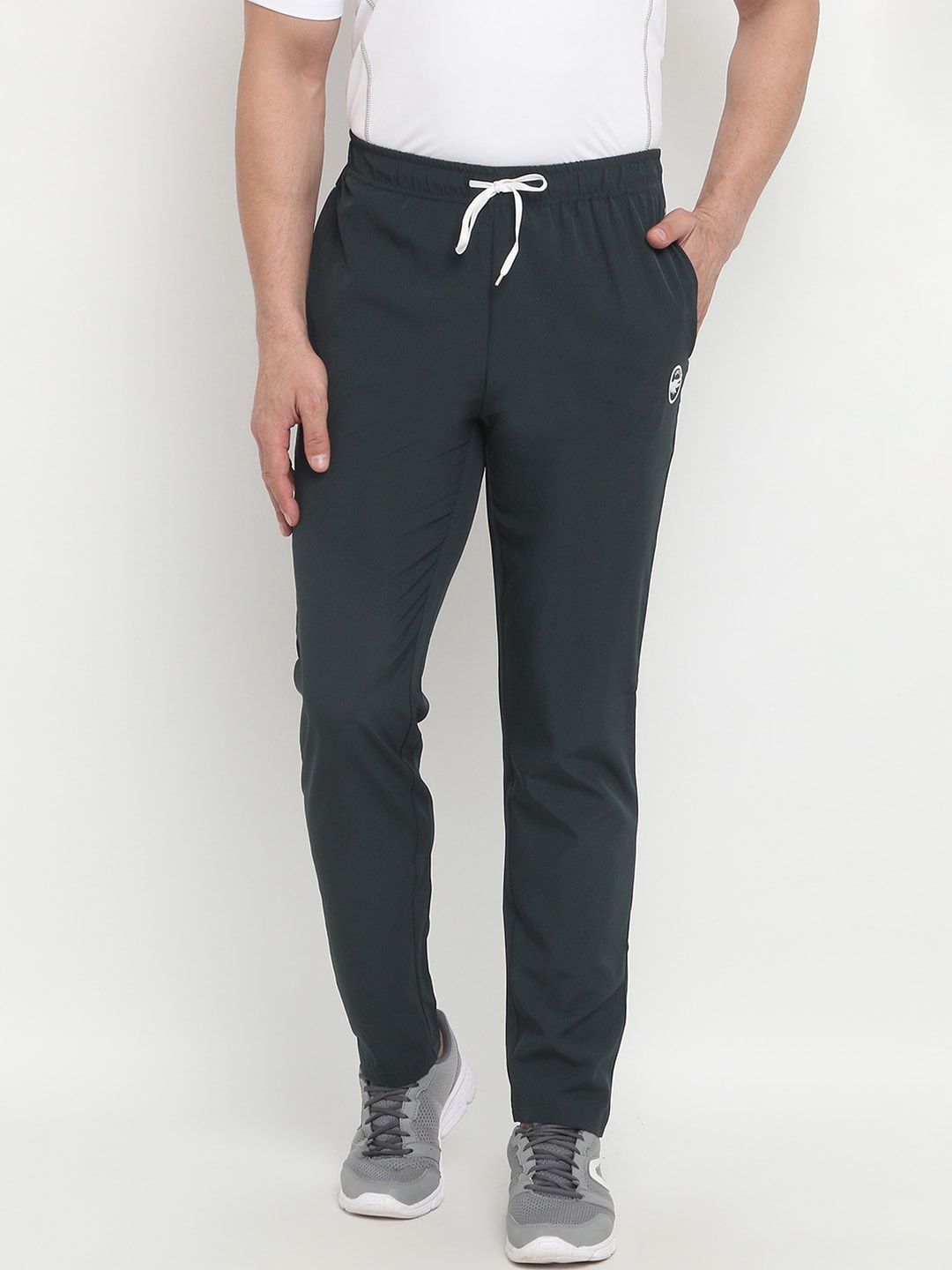 

PERFKT-U Men Green Solid Track Pants