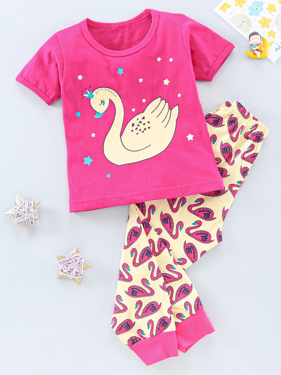 

The Boo Club Unisex Kids Pink & Beige Printed T-shirt with Trousers
