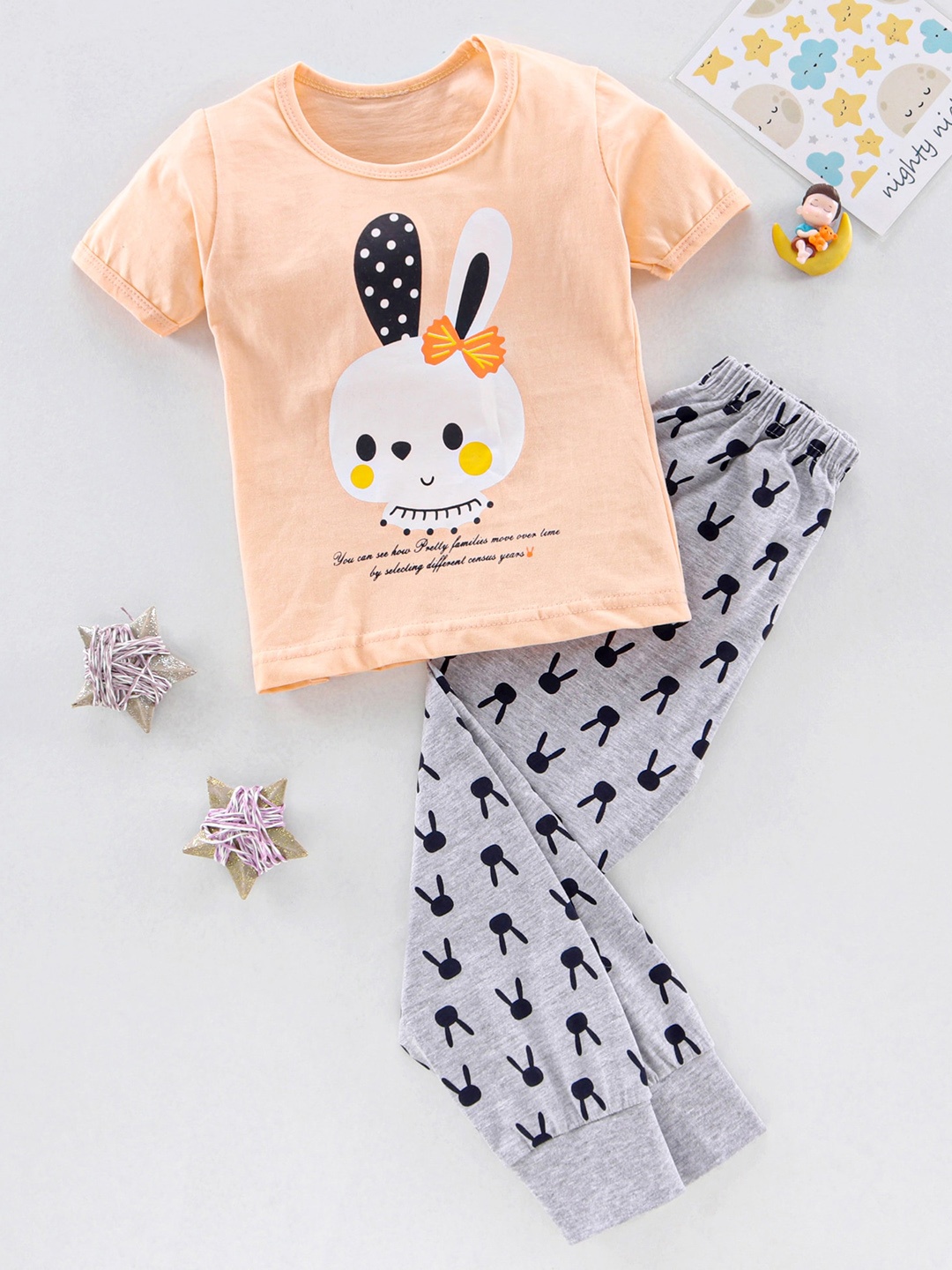 

The Boo Club Unisex Kids Orange & Grey Printed T-shirt with Pyjamas