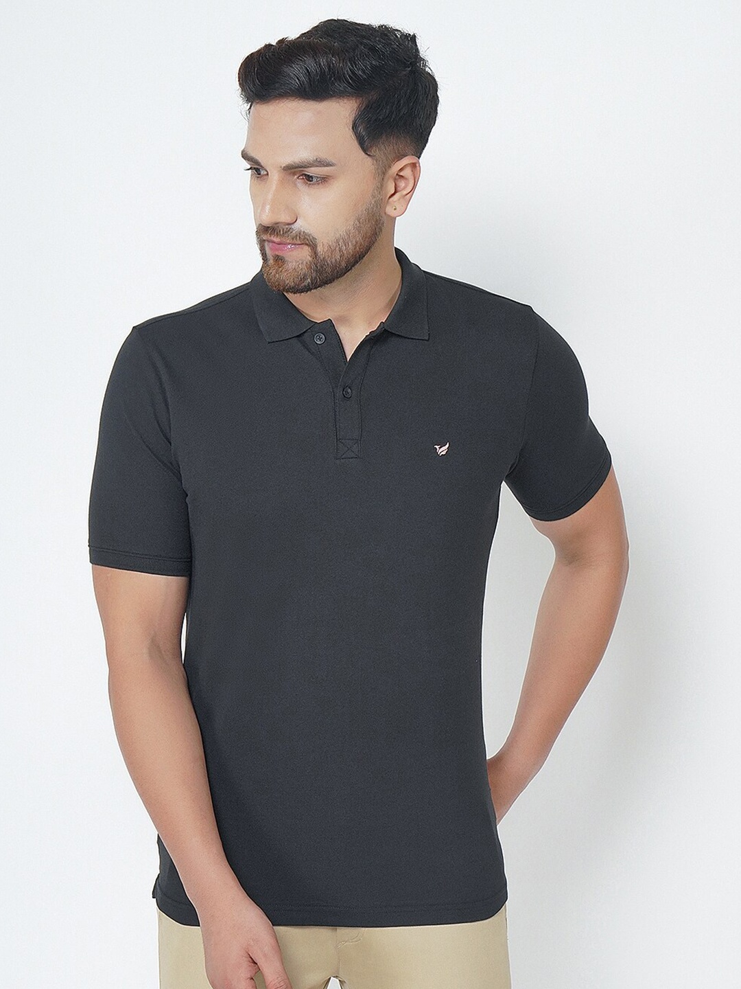 

Blackberrys Men Black Polo Collar Applique Slim Fit T-shirt