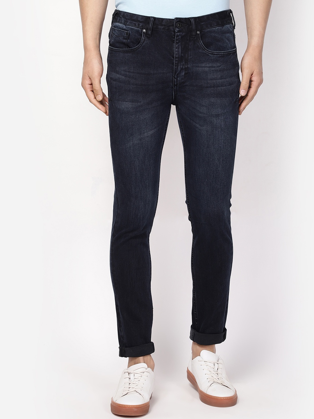 

Blackberrys Men Blue Skinny Fit Low-Rise Low Distress Light Fade Jeans