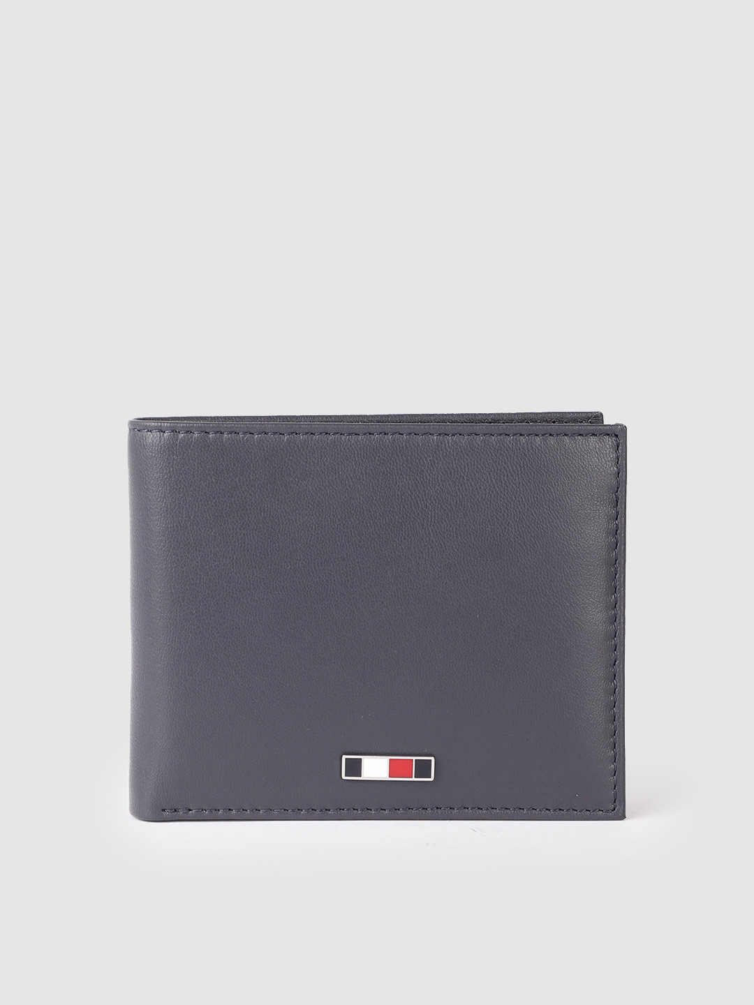 

Tommy Hilfiger Men Navy Blue Leather Two Fold Wallet