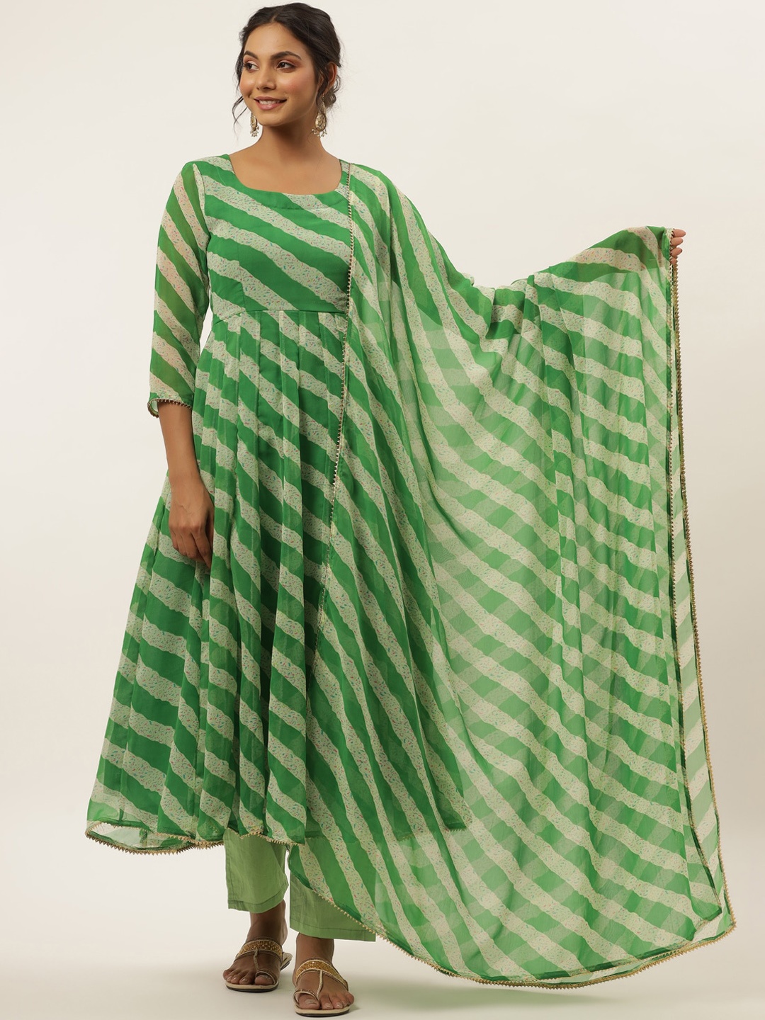 

HOUSE OF JAMOTI Women Green Empire Silk Georgette Kurti with Trousers & With Dupatta