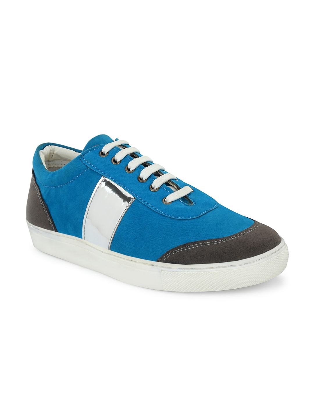 

KLEAT Men Blue Colourblocked Sneakers