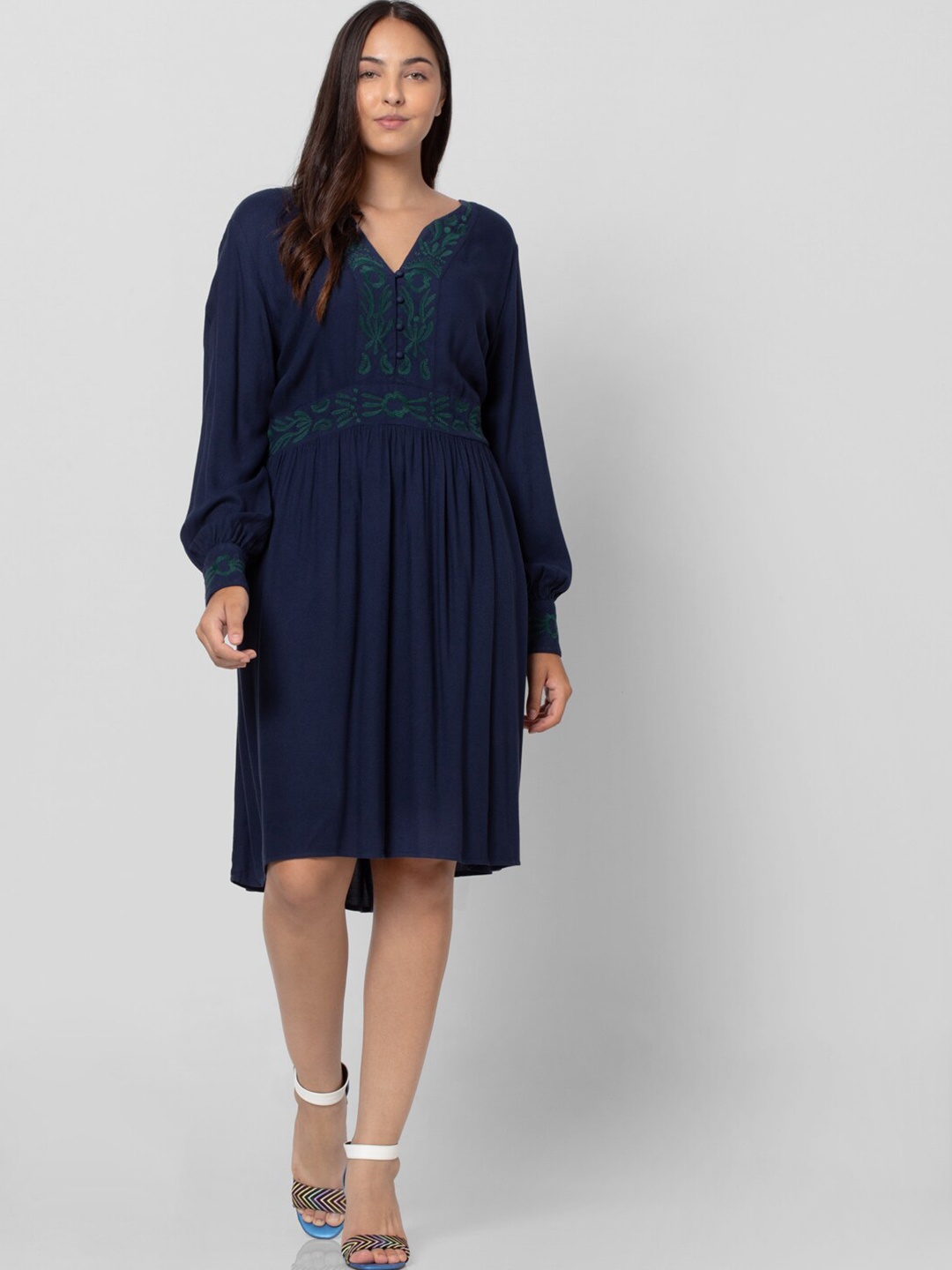 

VERO MODA CURVE Blue Dress