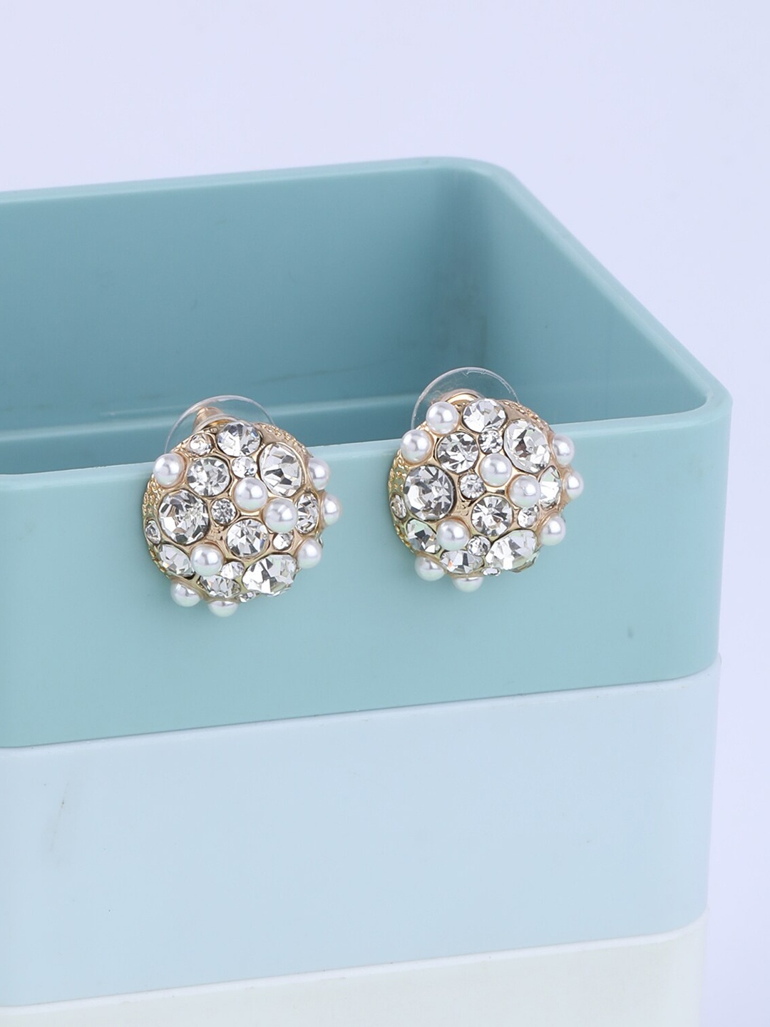 

Silver Shine Women White Antique Pearl Stud Earring