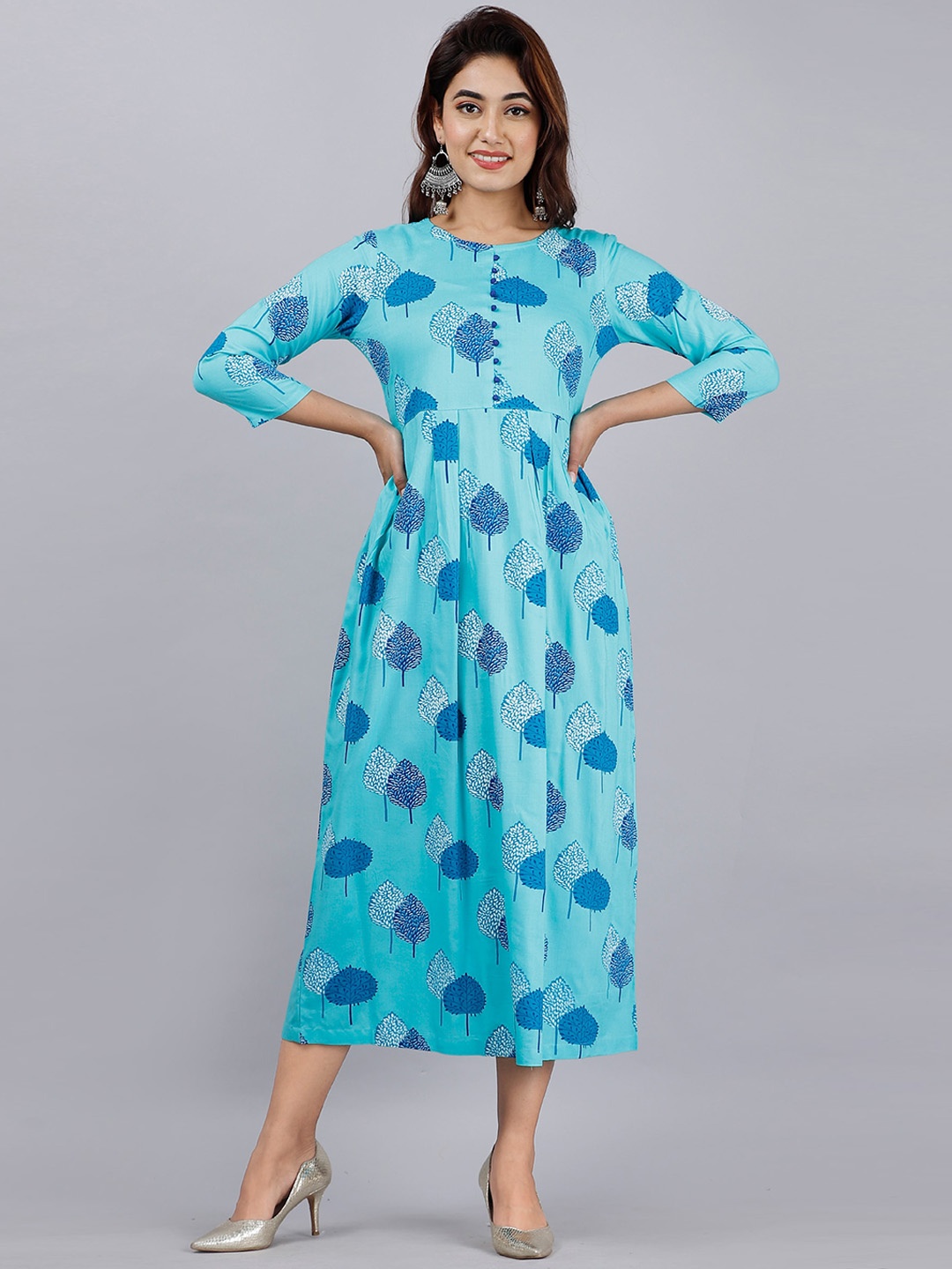 

DORIYA Women Blue Ethnic Motifs Printed Flared Sleeves Thread Work Block Print Kurta