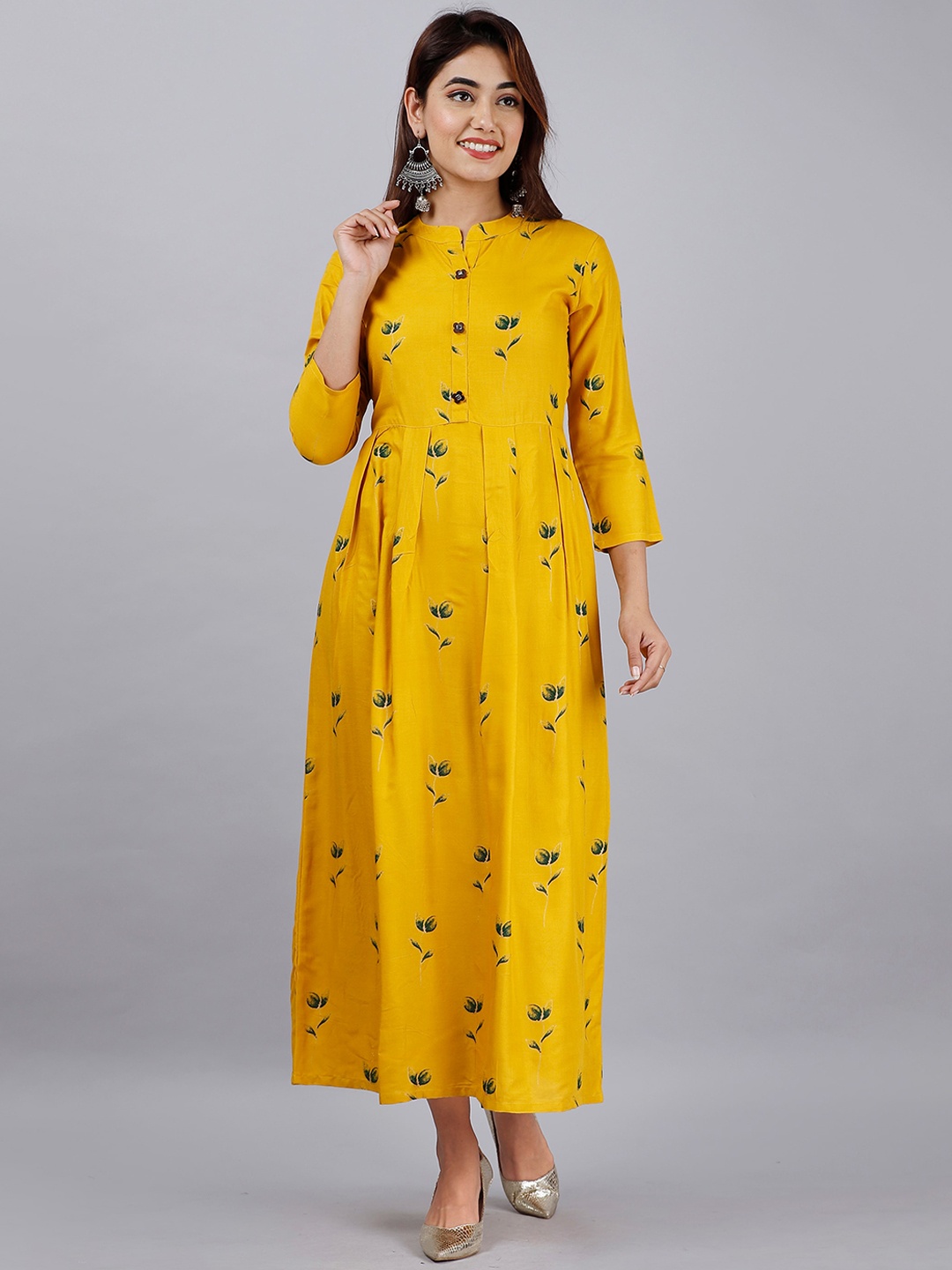 

DORIYA Women Yellow Geometric Embroidered Thread Work Floral Kurta
