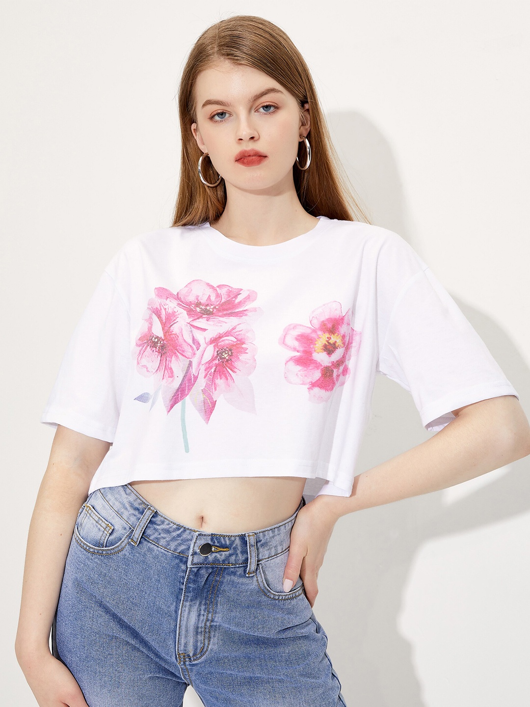 

URBANIC Women White Printed Applique T-shirt