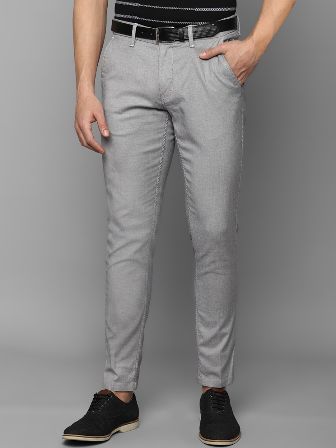 

Louis Philippe Sport Men Grey Textured Slim Fit Trousers