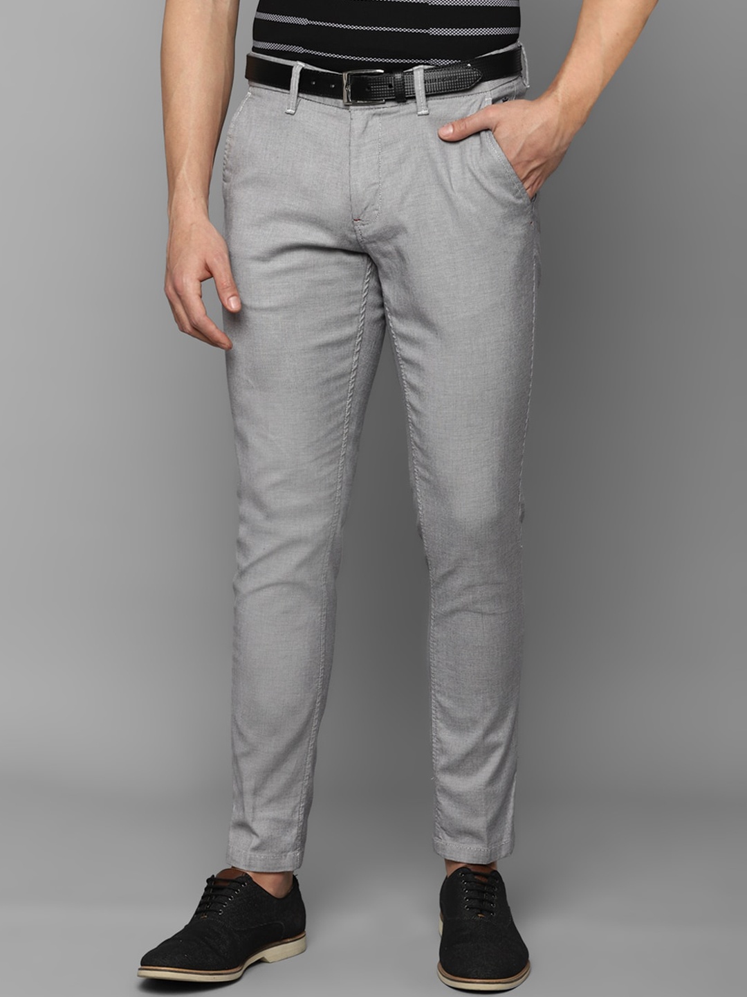

Louis Philippe Sport Men Grey Textured Slim Fit Trousers