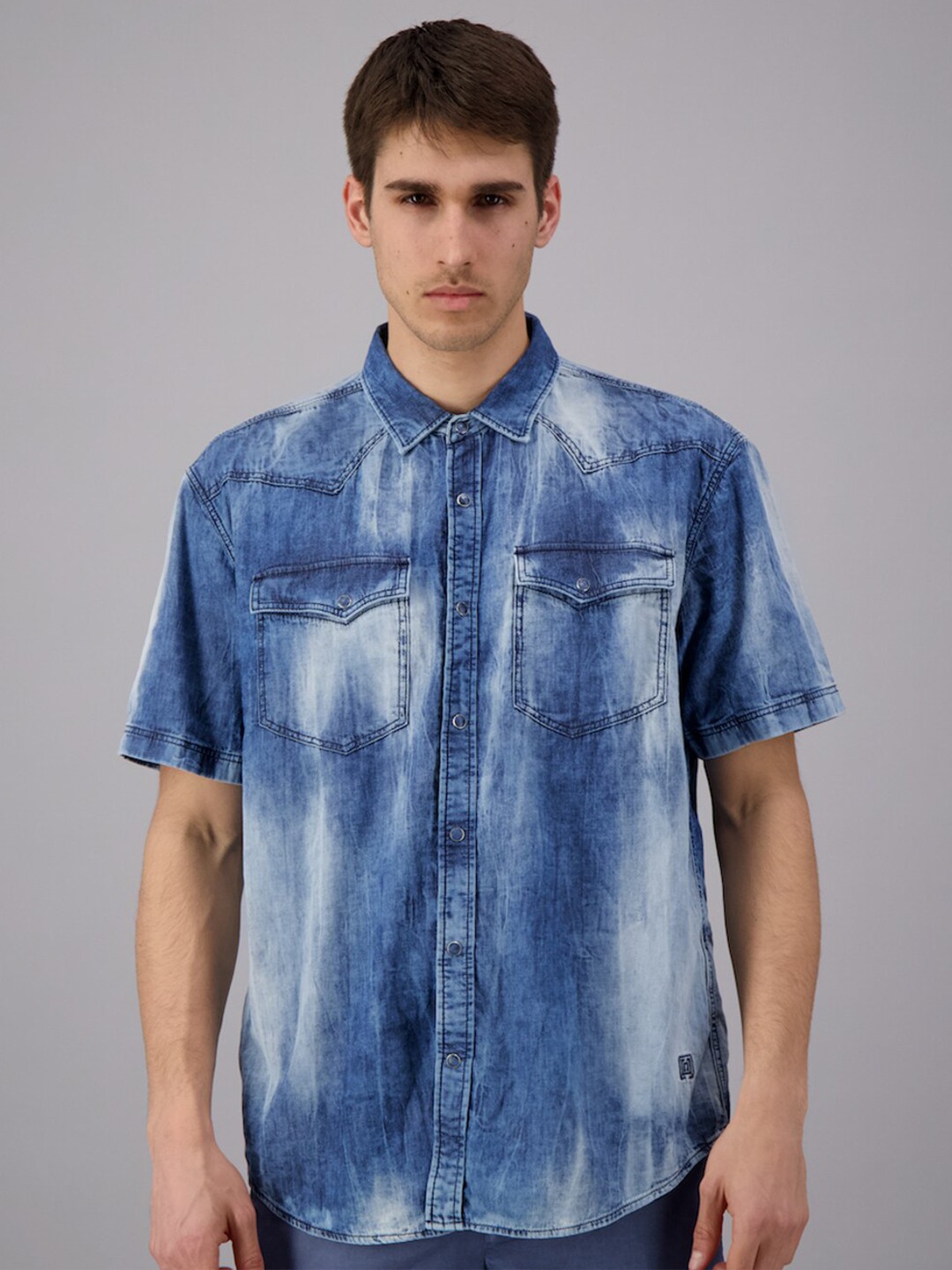 

FREESOUL Men Blue Slim Fit Faded Casual Shirt
