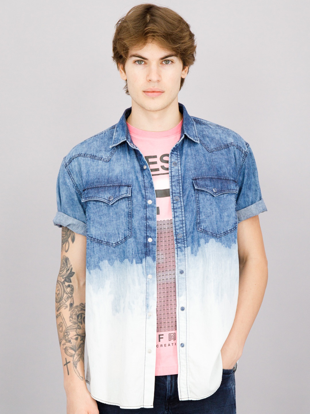 

FREESOUL Men Blue Slim Fit Faded Casual Shirt