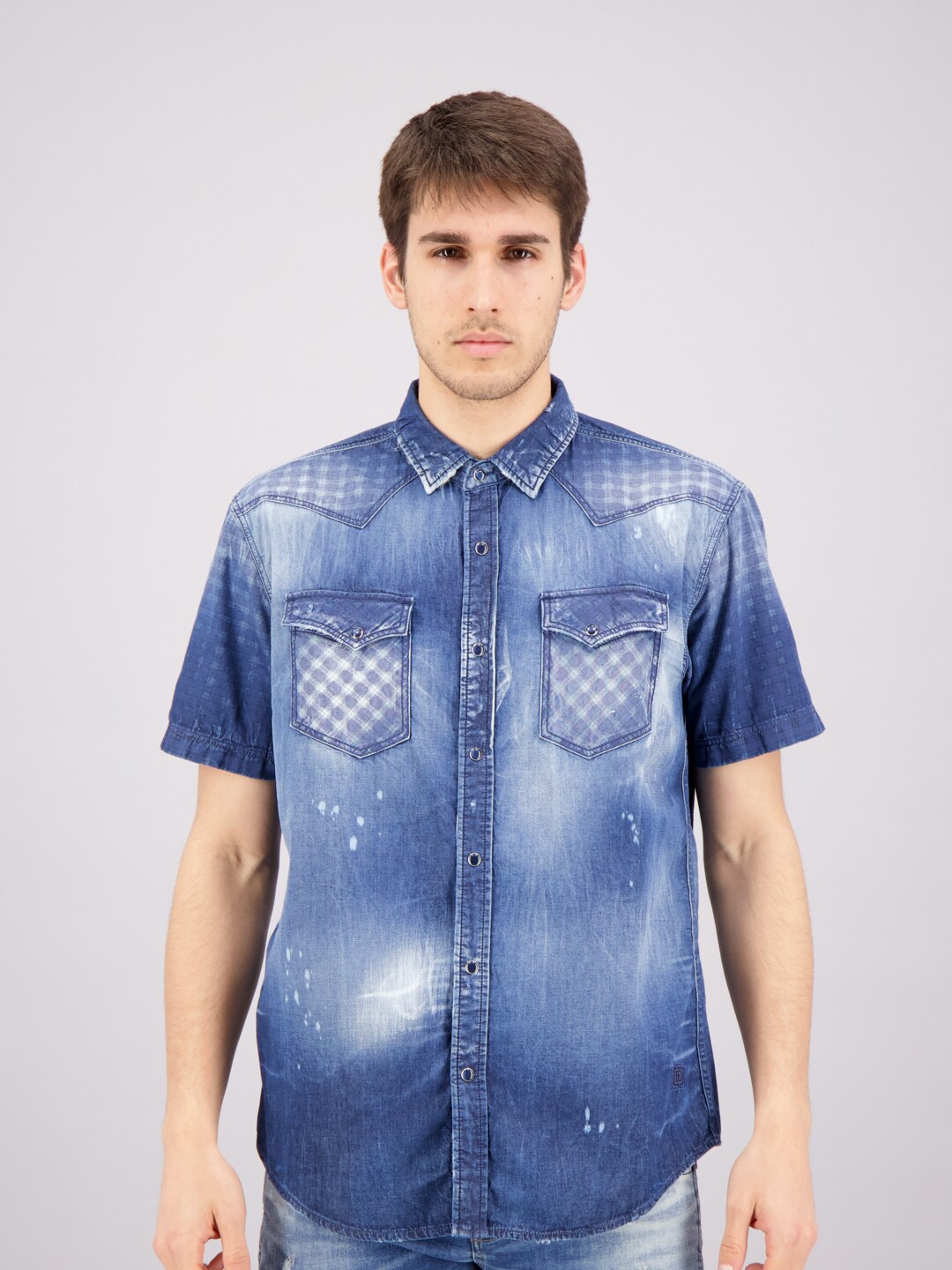 

FREESOUL Men Blue Slim Fit Faded Casual Shirt