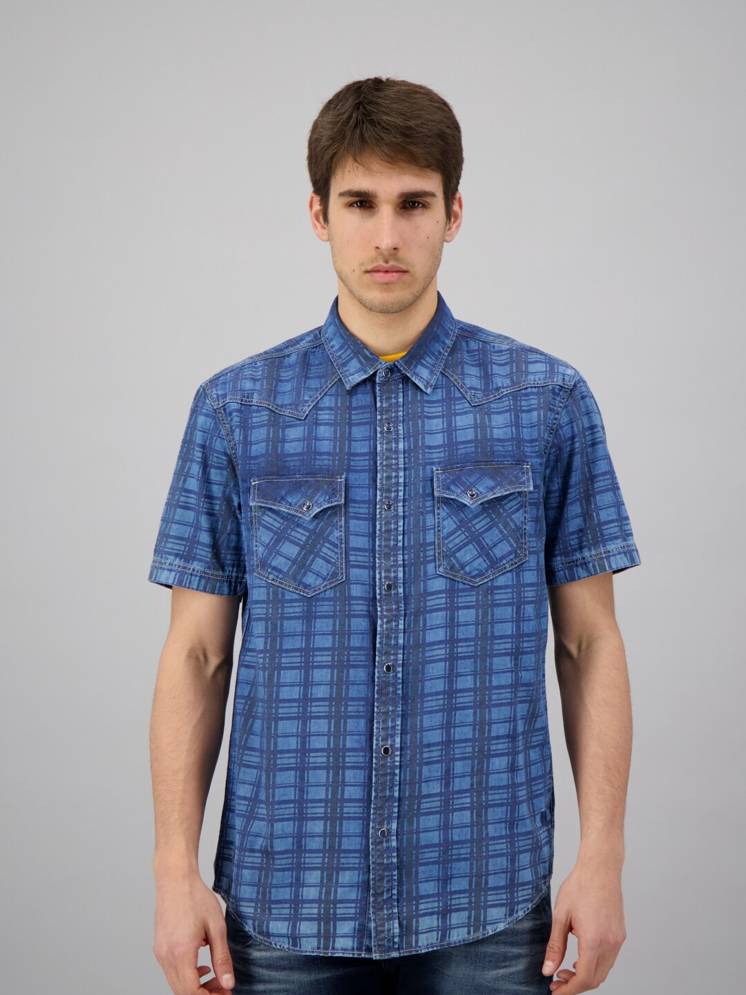 

FREESOUL Men Blue Slim Fit Tartan Checks Checked Casual Shirt