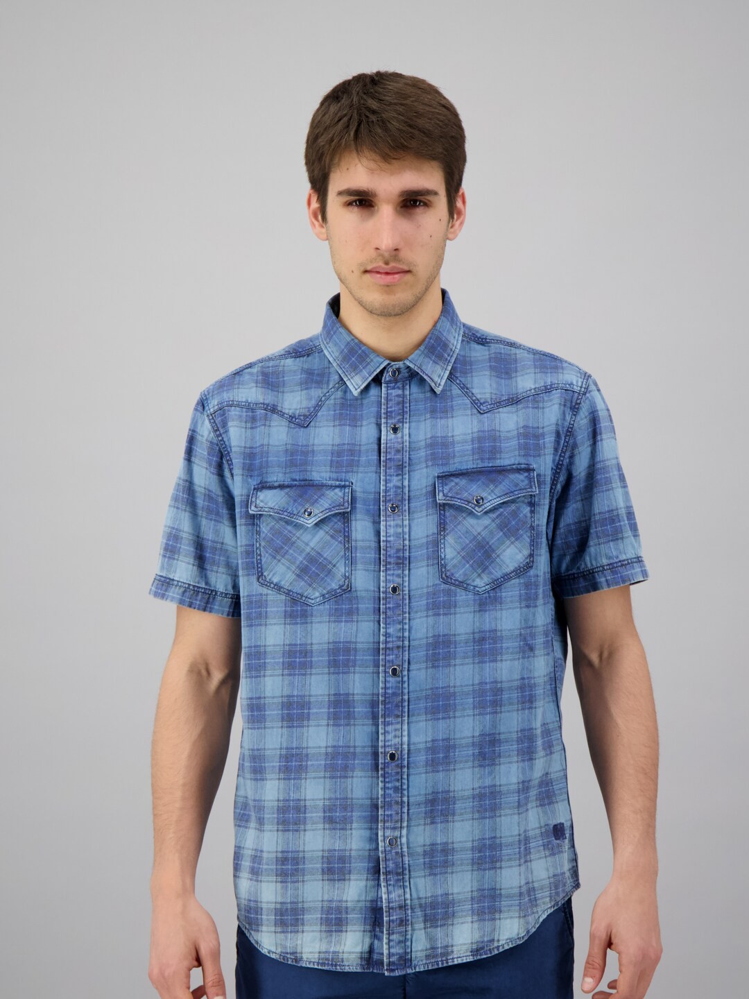 

FREESOUL Men Blue Slim Fit Buffalo Checks Checked Casual Shirt