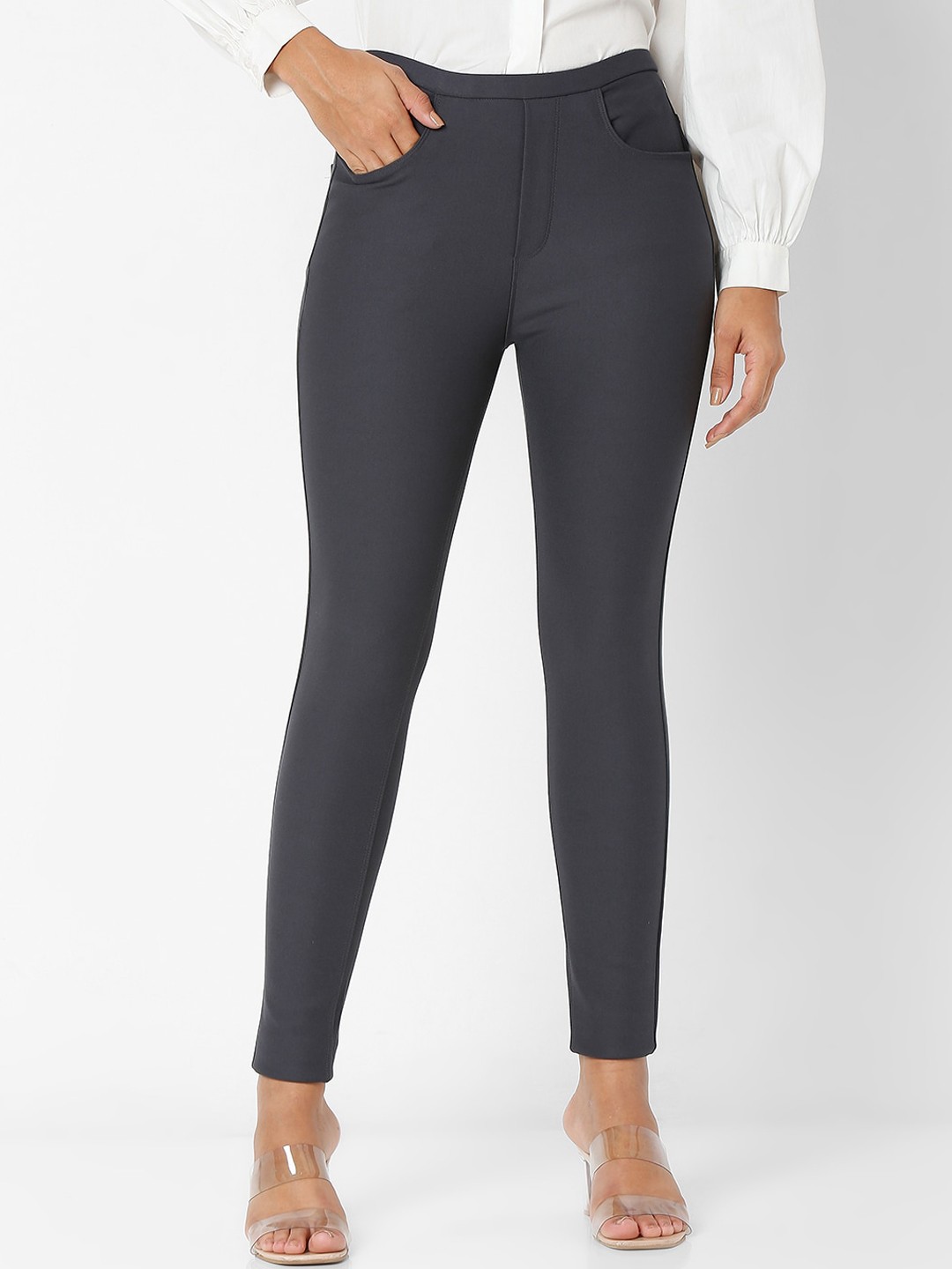 

SPYKAR Grey Solid Slim-Fit Cotton Jeggings