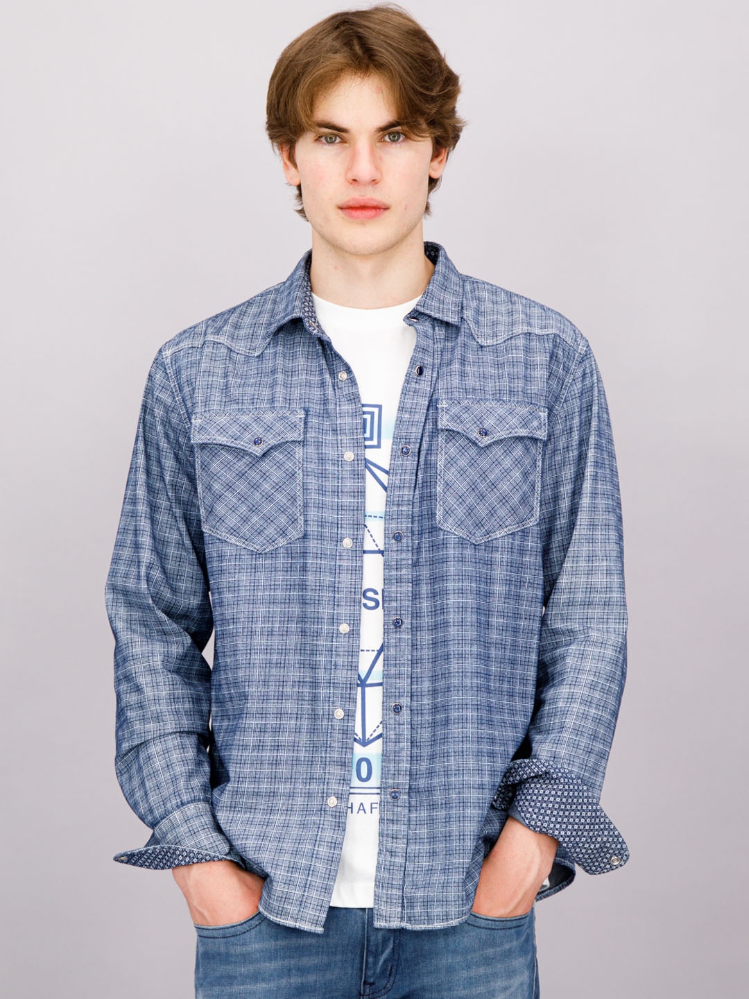 

FREESOUL Men Blue Slim Fit Gingham Checks Checked long sleeve Casual Shirt