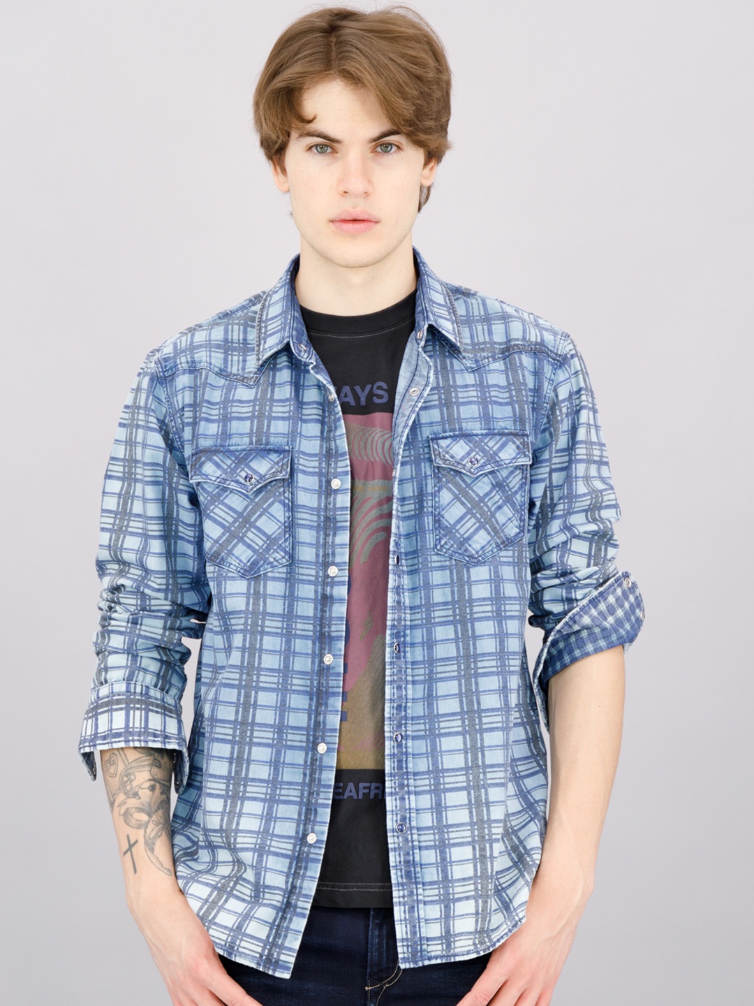 

FREESOUL Men Blue Slim Fit Tartan Checks Checked Casual Shirt