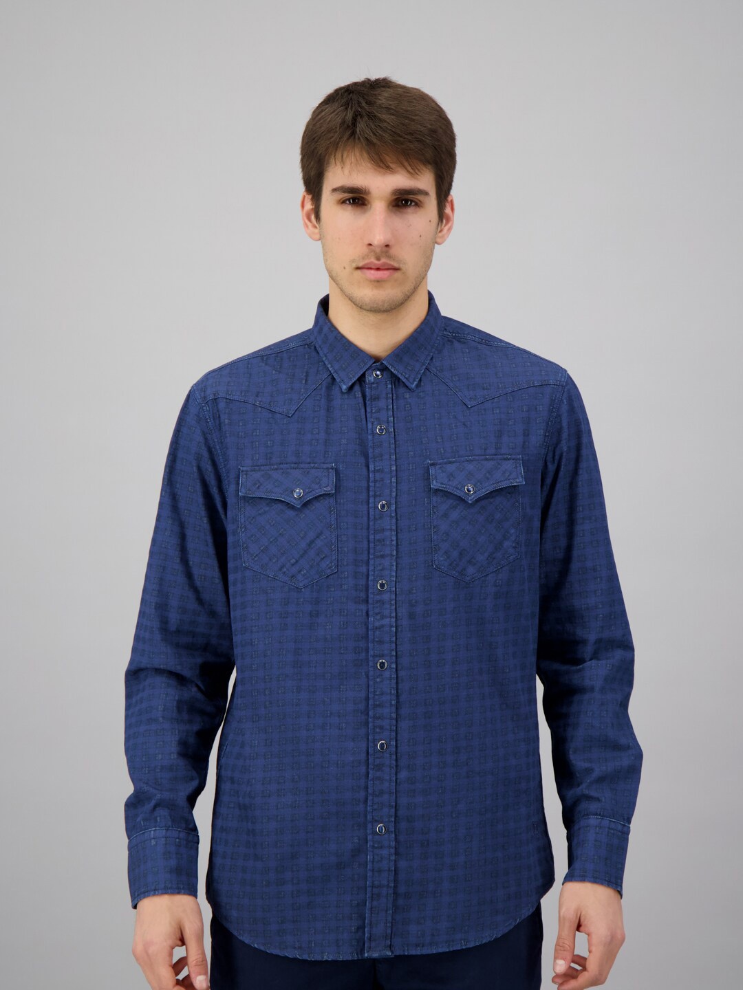 

FREESOUL Men Blue Slim Fit Grid Tattersall Checks Checked Casual Shirt