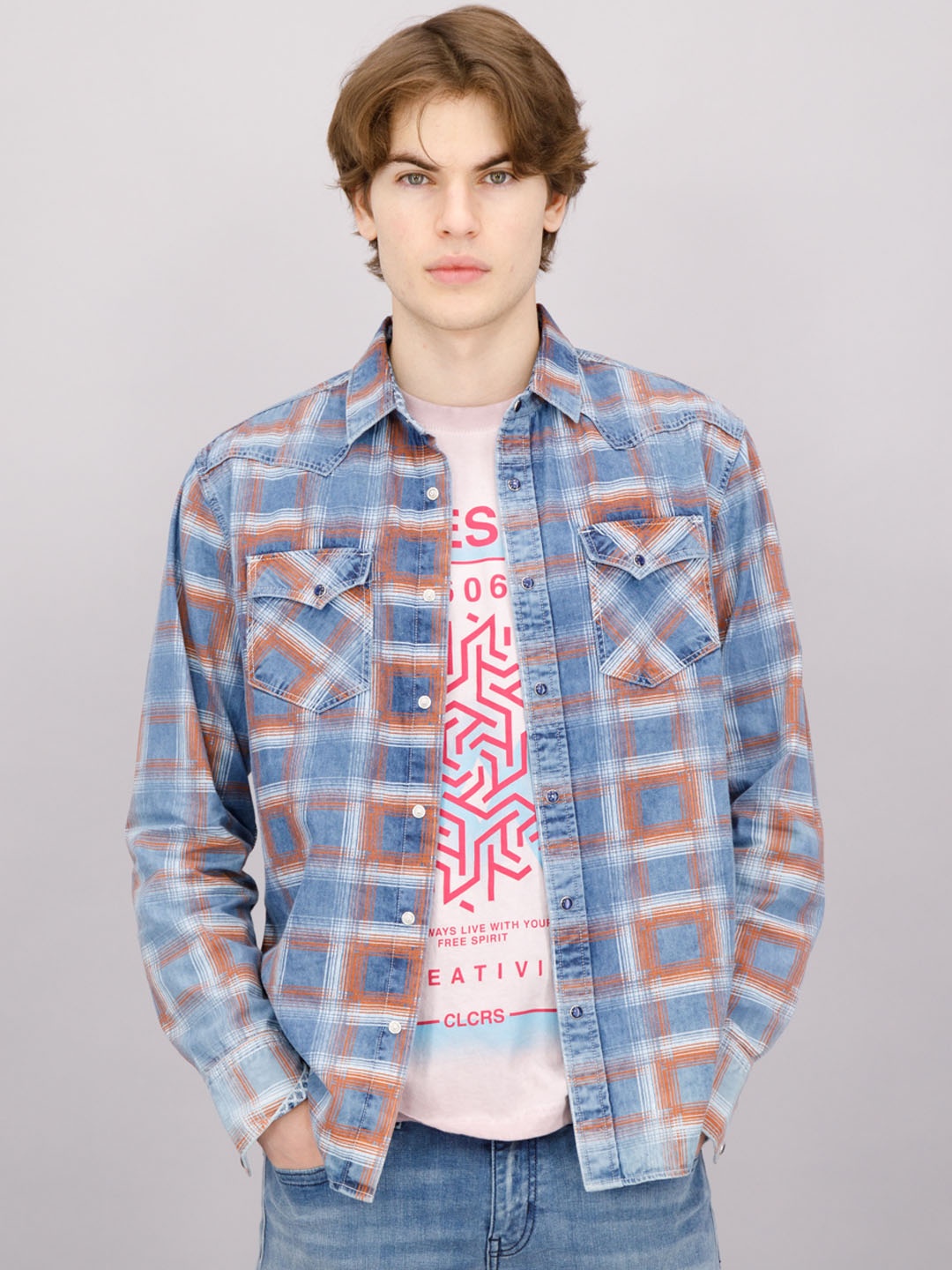 

FREESOUL Men Blue Slim Fit Tartan Checks Checked Casual Shirt