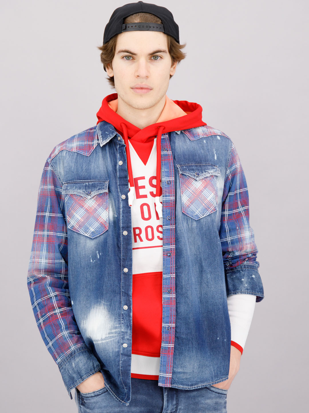 

FREESOUL Men Blue Slim Fit Faded Casual Shirt