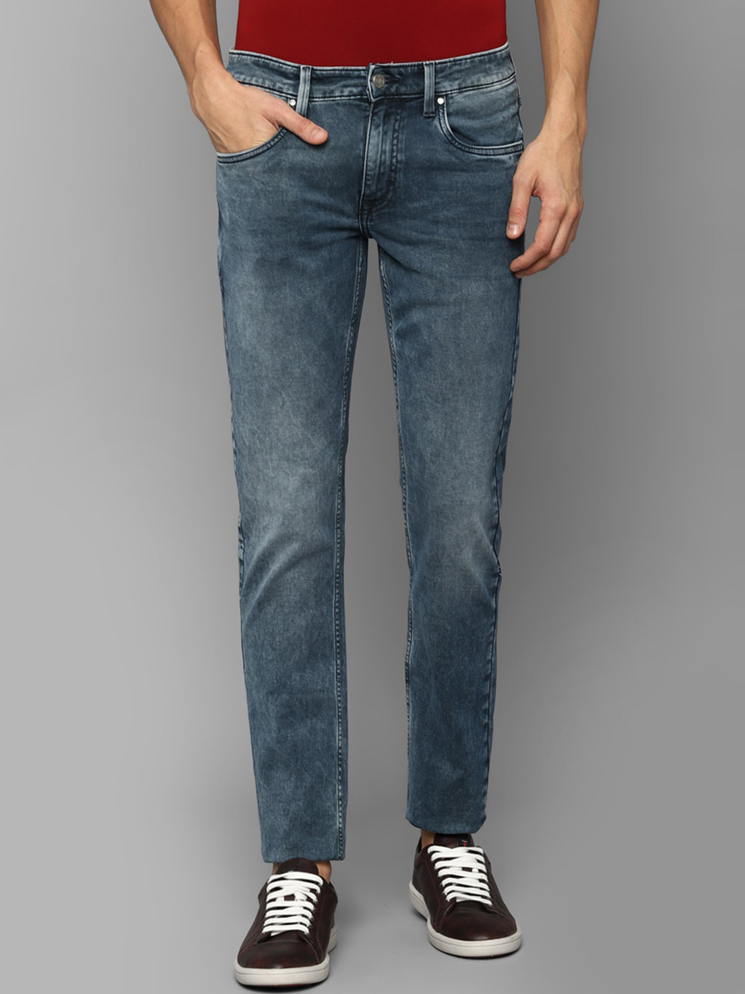 

Louis Philippe Jeans Men Blue Slim Fit Heavy Fade Jeans