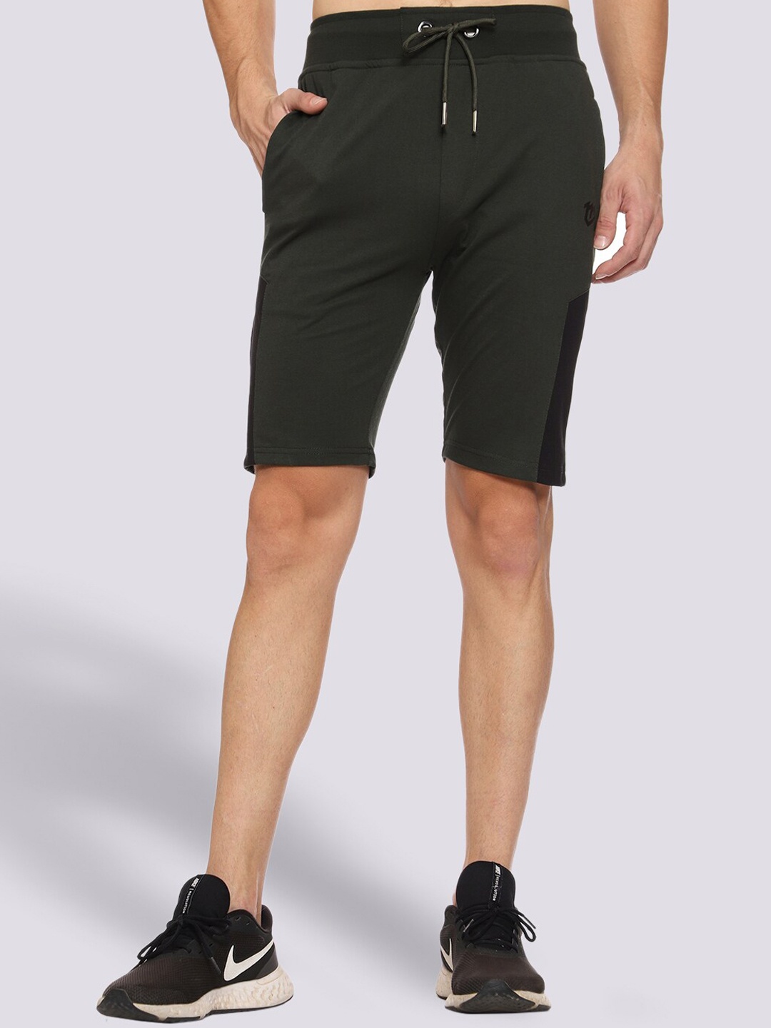 

Mark Leute Men Olive Green Sports Shorts