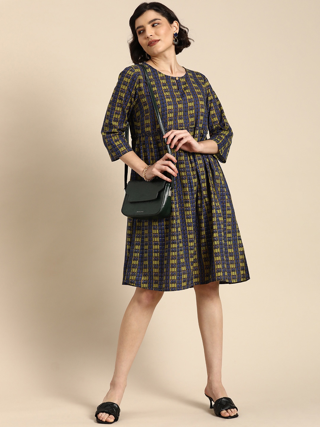 

Anouk Women Blue & Green Keyhole Neck Casual Midi Dress