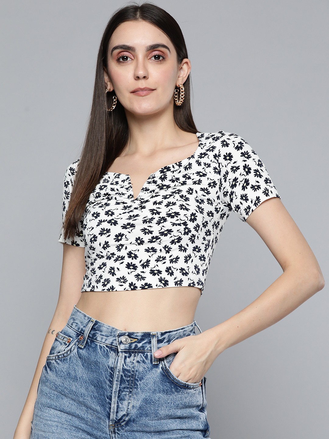 

VividArtsy Women White & Black Floral Print Crop Top