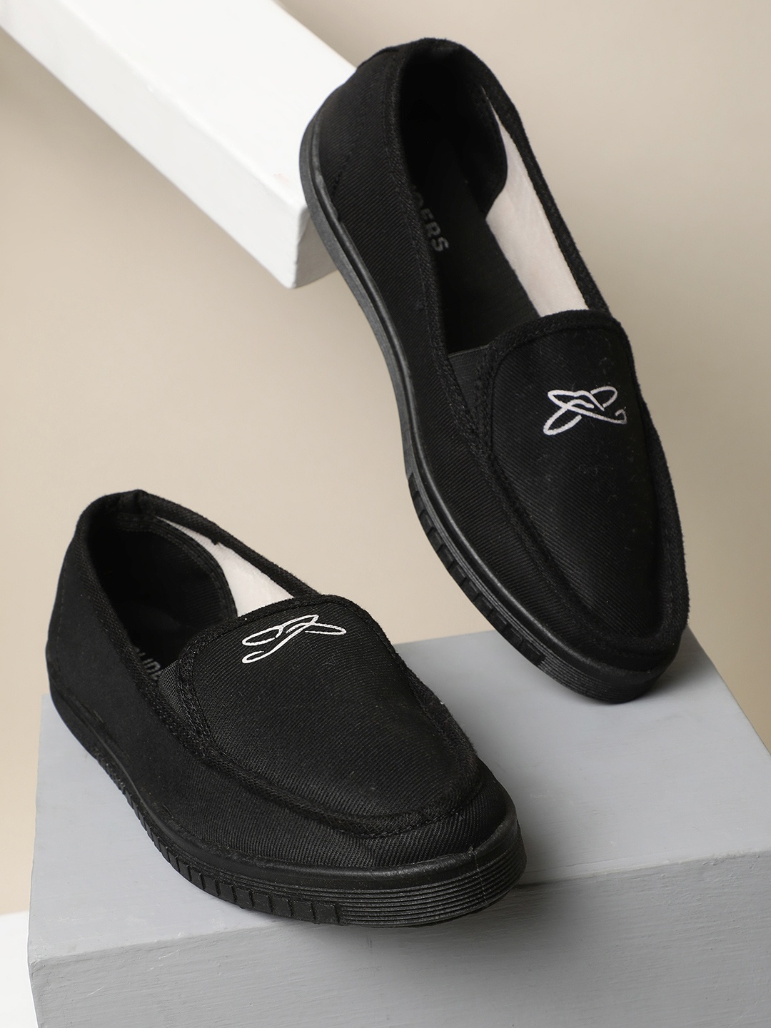 

Liberty Men Black Printed Slip-On Sneakers