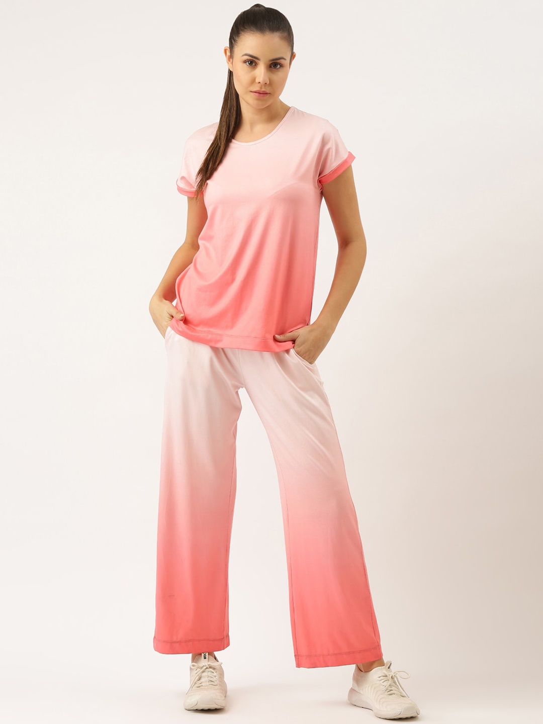 

Bannos Swagger Women Pink Printed Night suit